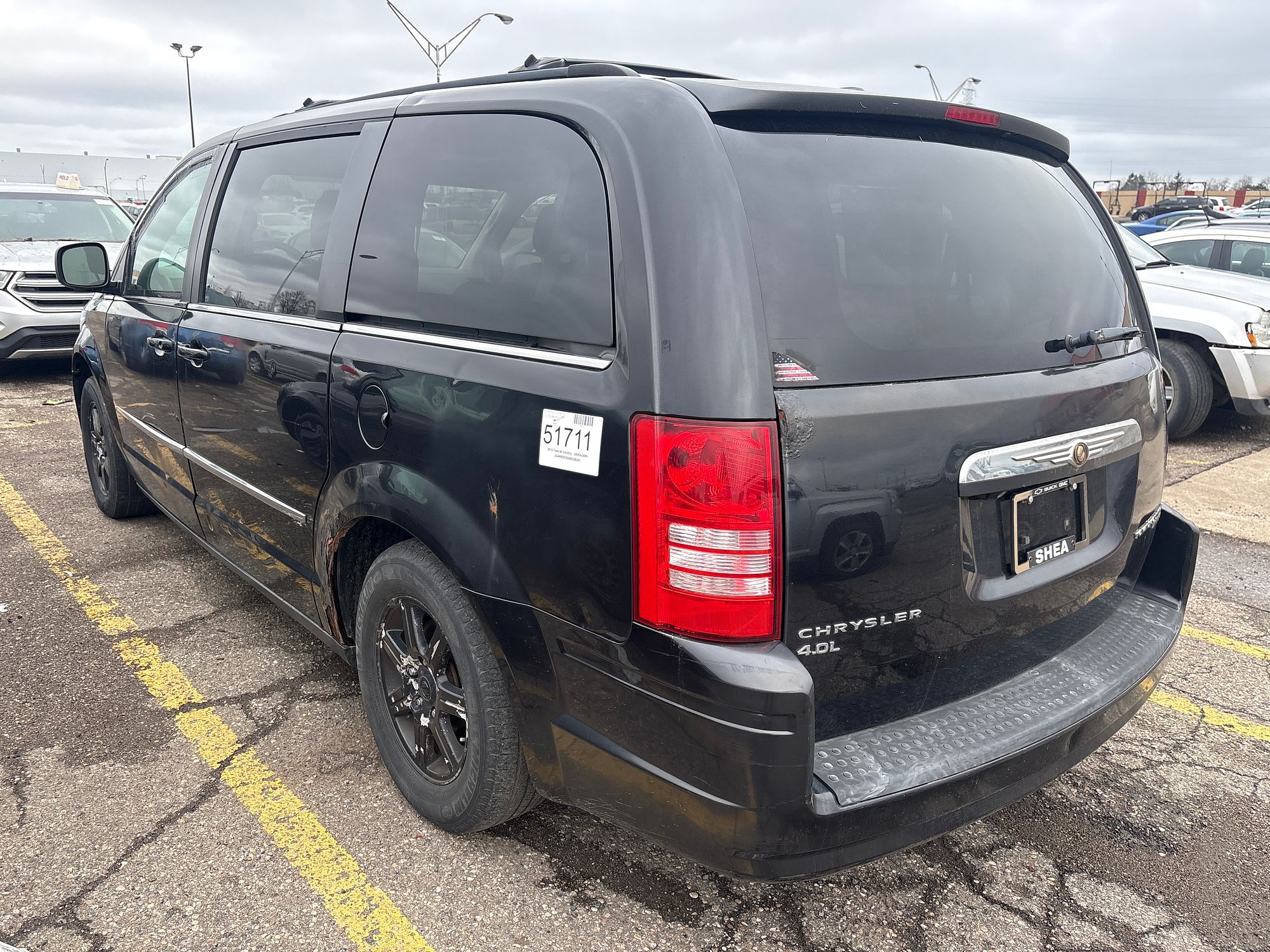 2010 CHRYSLER TOWN COUNTRY - Image 4