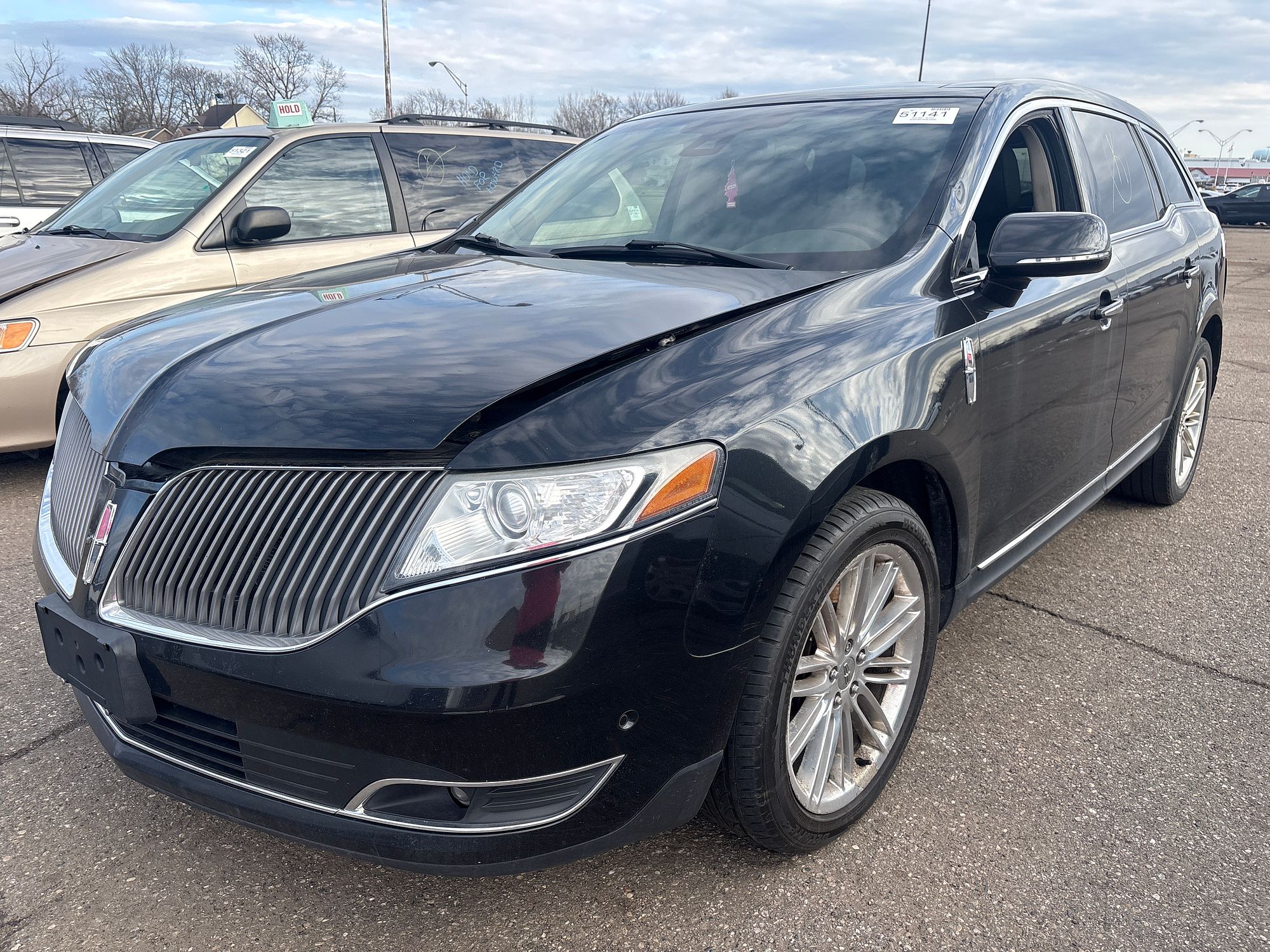 2014 LINCOLN MKT - Image 1