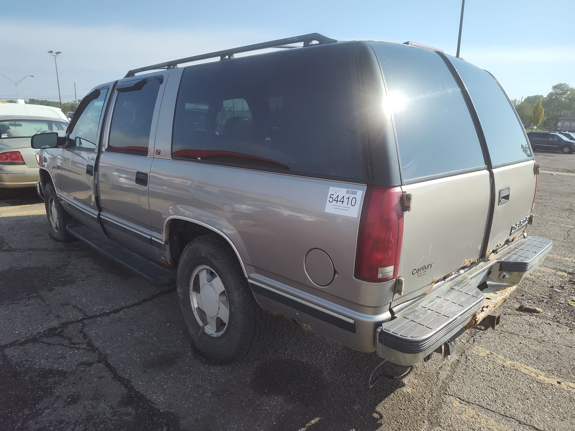 1999 CHEVROLET SUBURBAN 1500 - Image 4