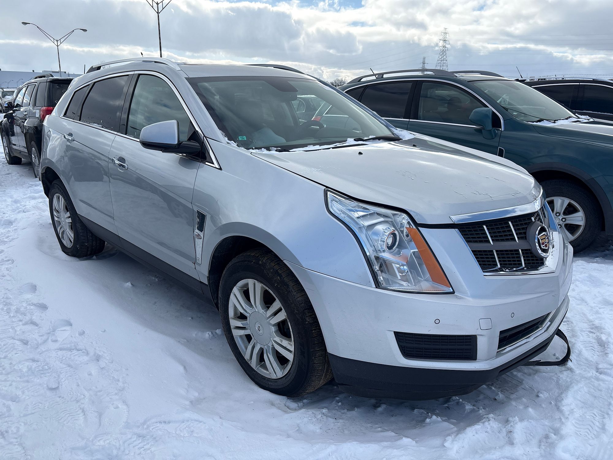 2011 CADILLAC SRX - Image 2