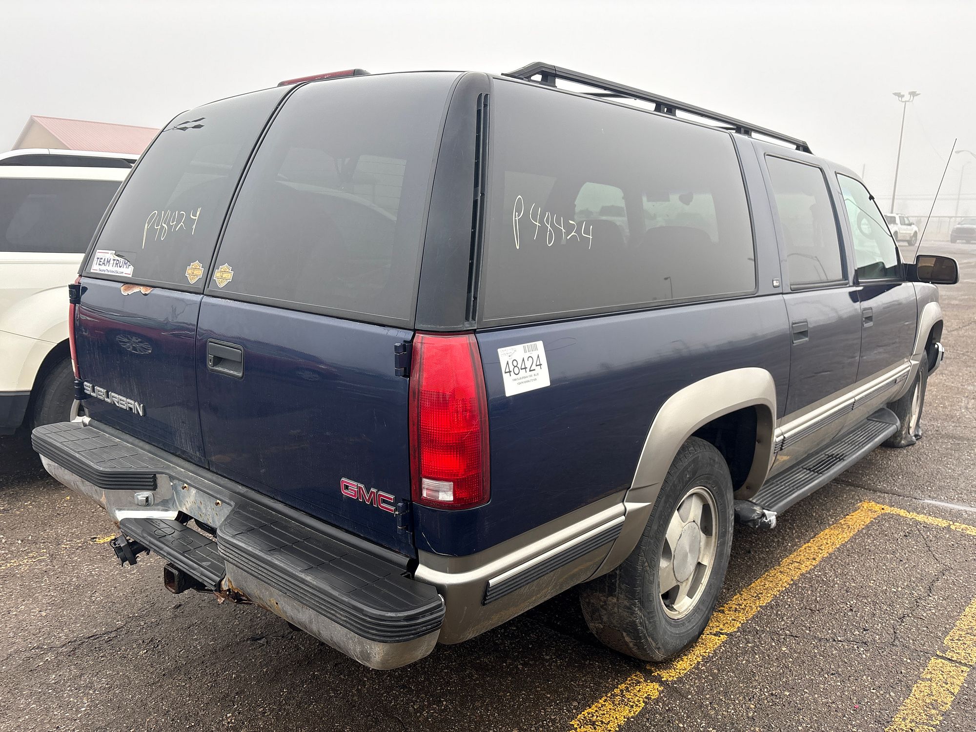 1998 GMC SUBURBAN 1500 - Image 3