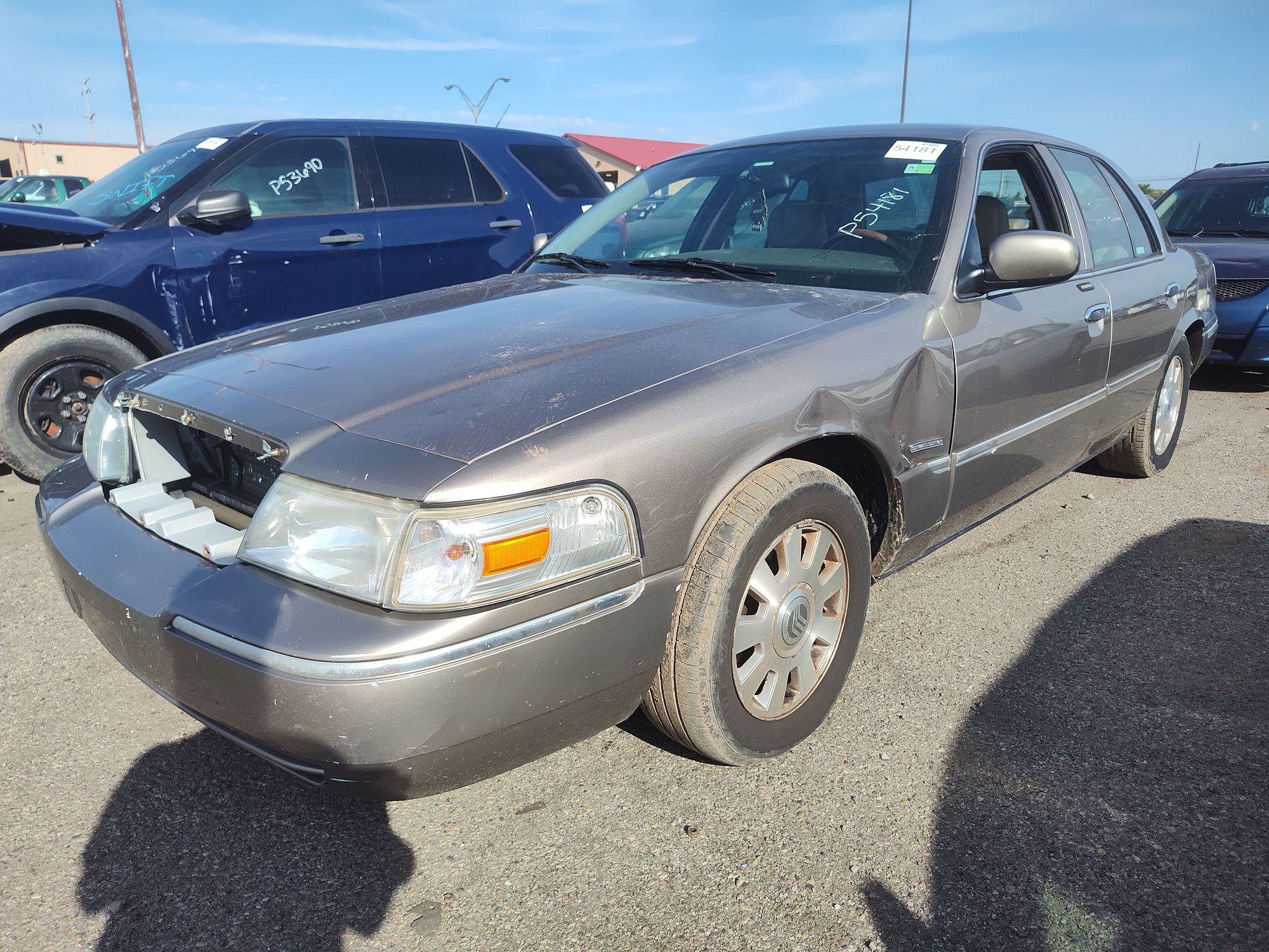 2004 MERCURY GRAND MARQUIS - Image 1