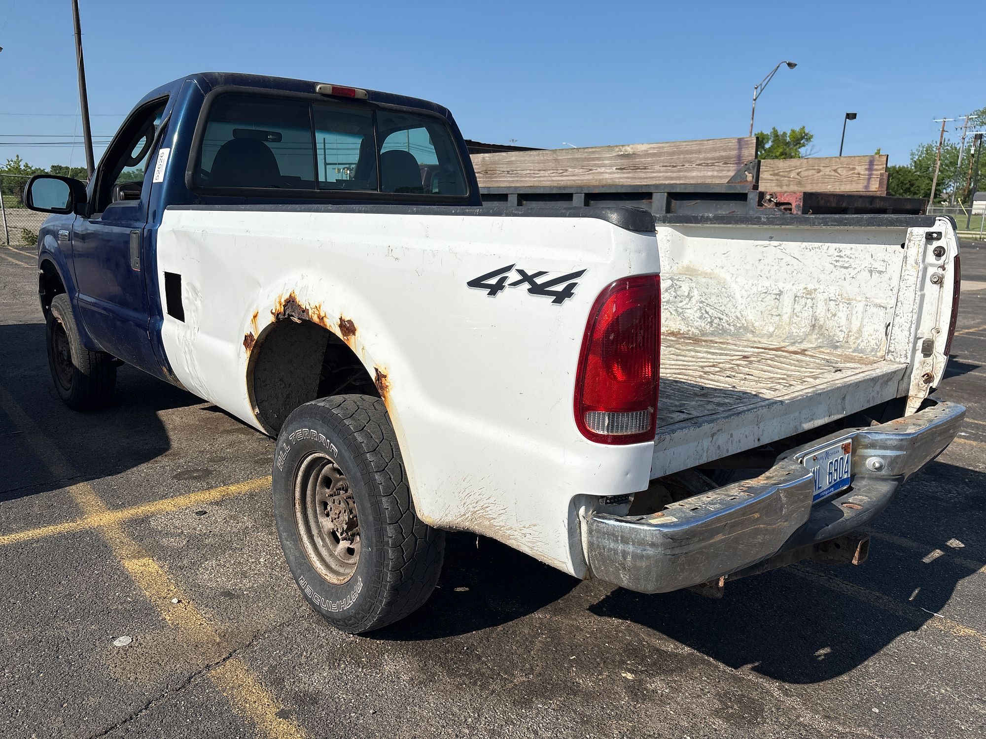 2005 FORD F250SD - Image 4