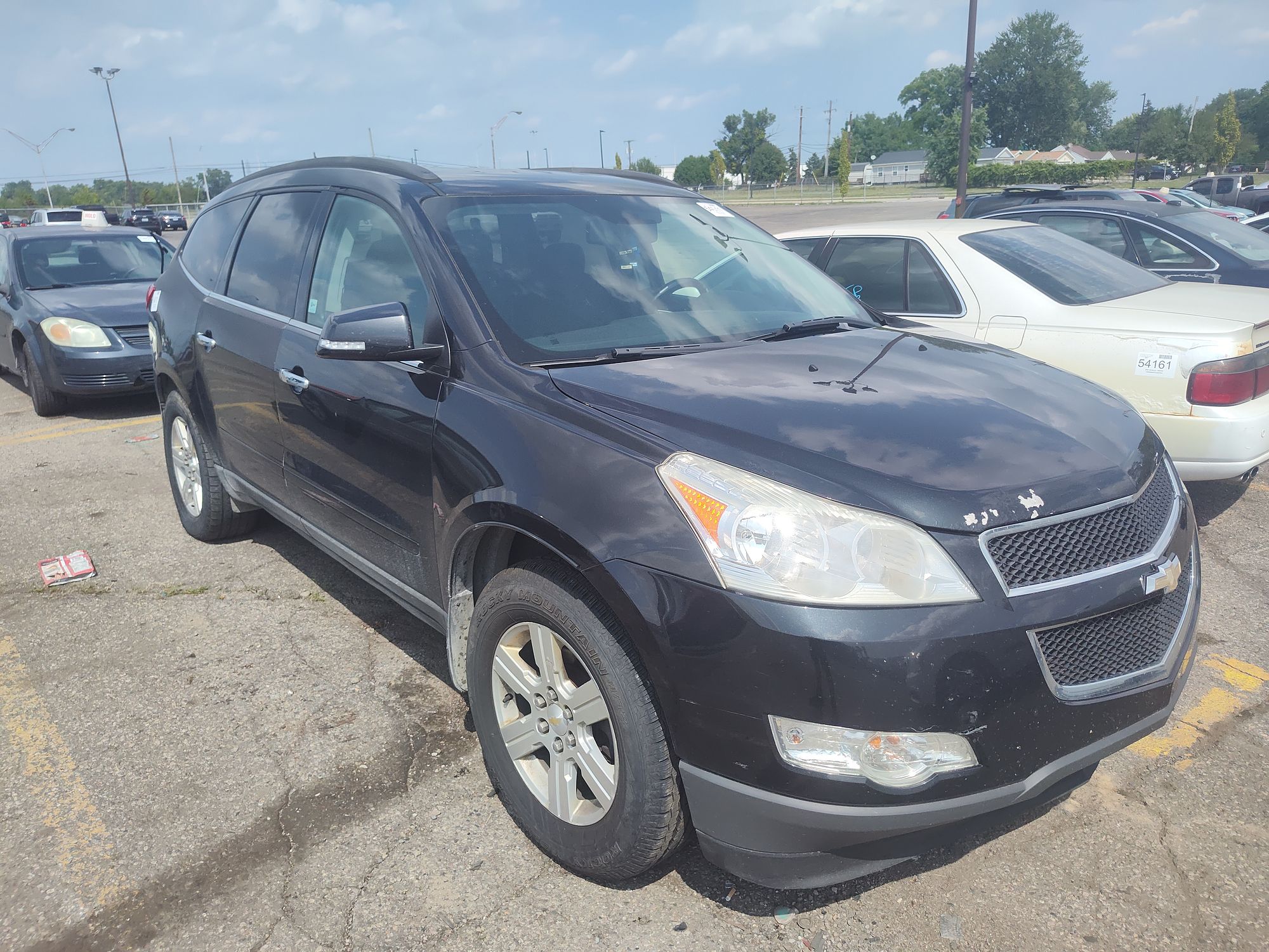 2011 CHEVROLET TRAVERSE - Image 2