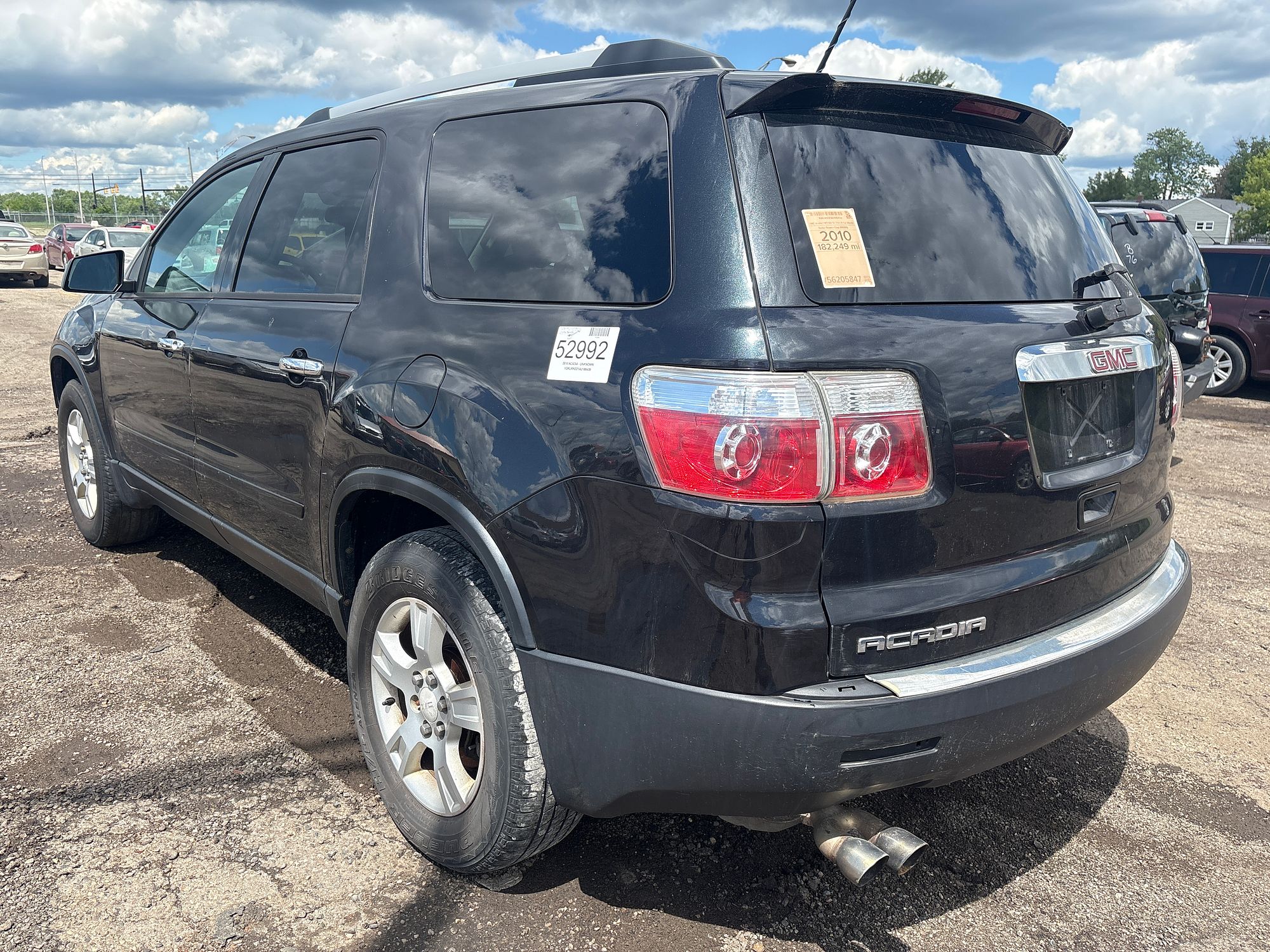 2010 GMC ACADIA - Image 4