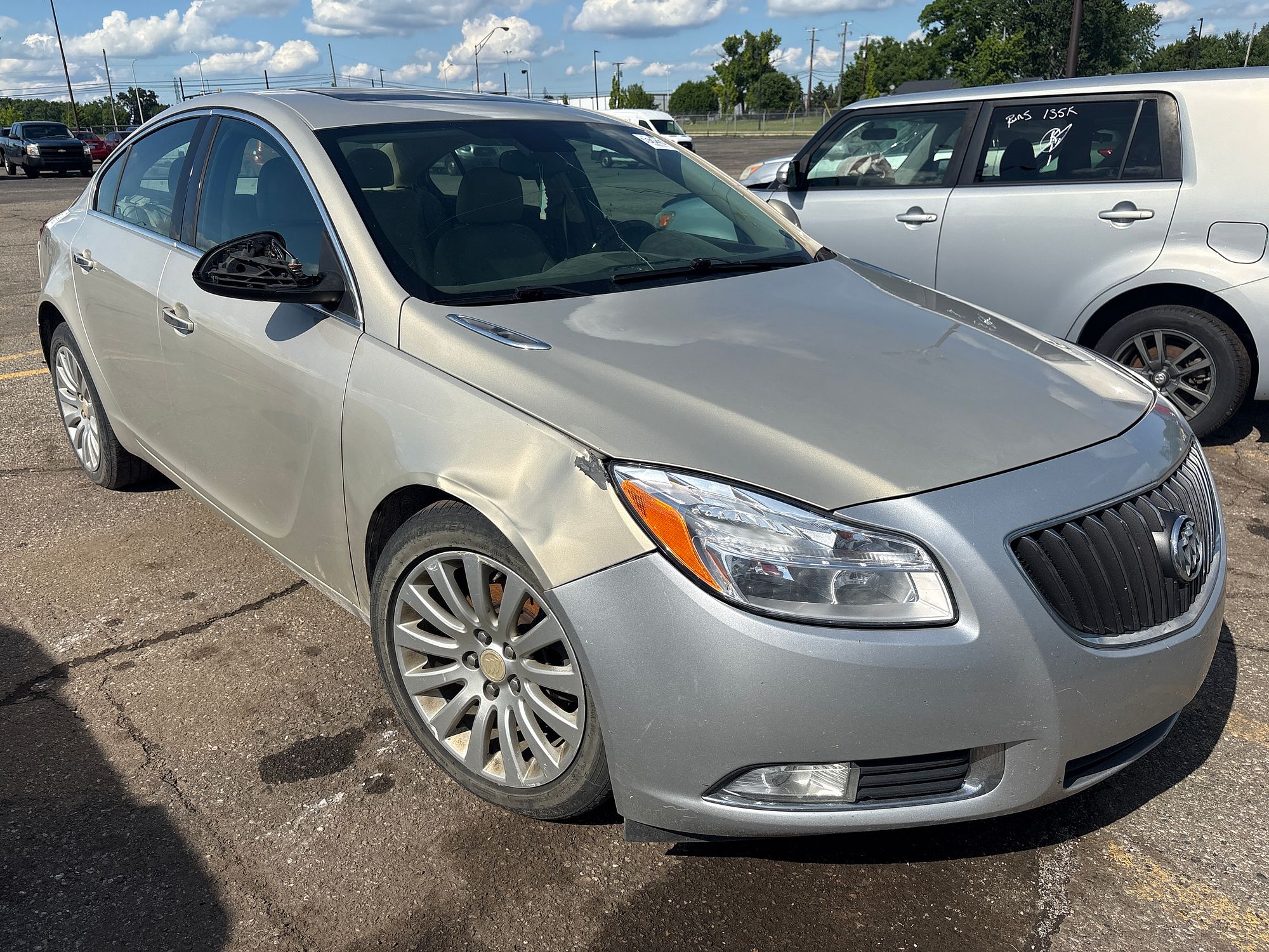 2012 BUICK REGAL - Image 2