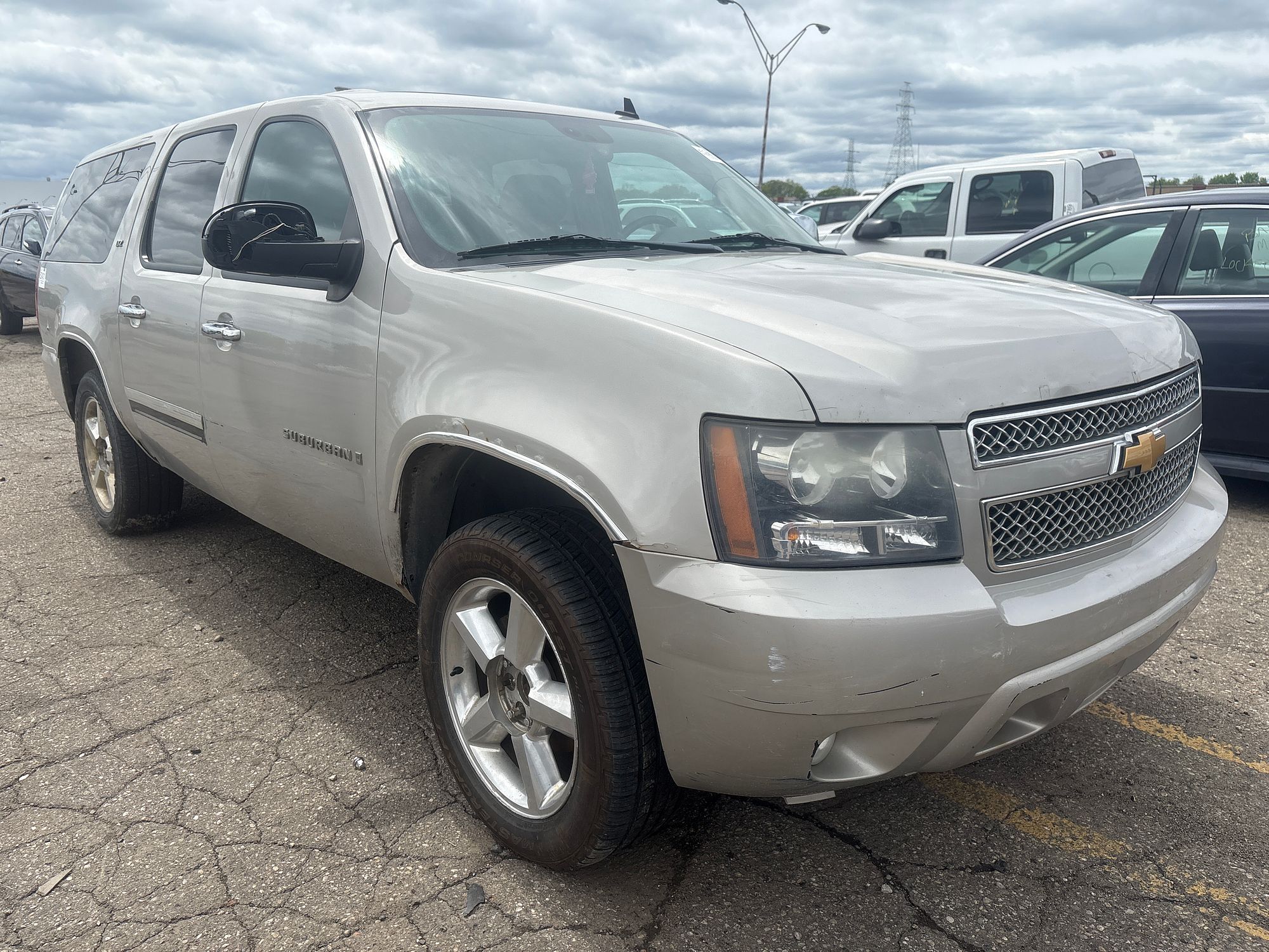 2008 CHEVROLET SUBURBAN 1500 - Image 2