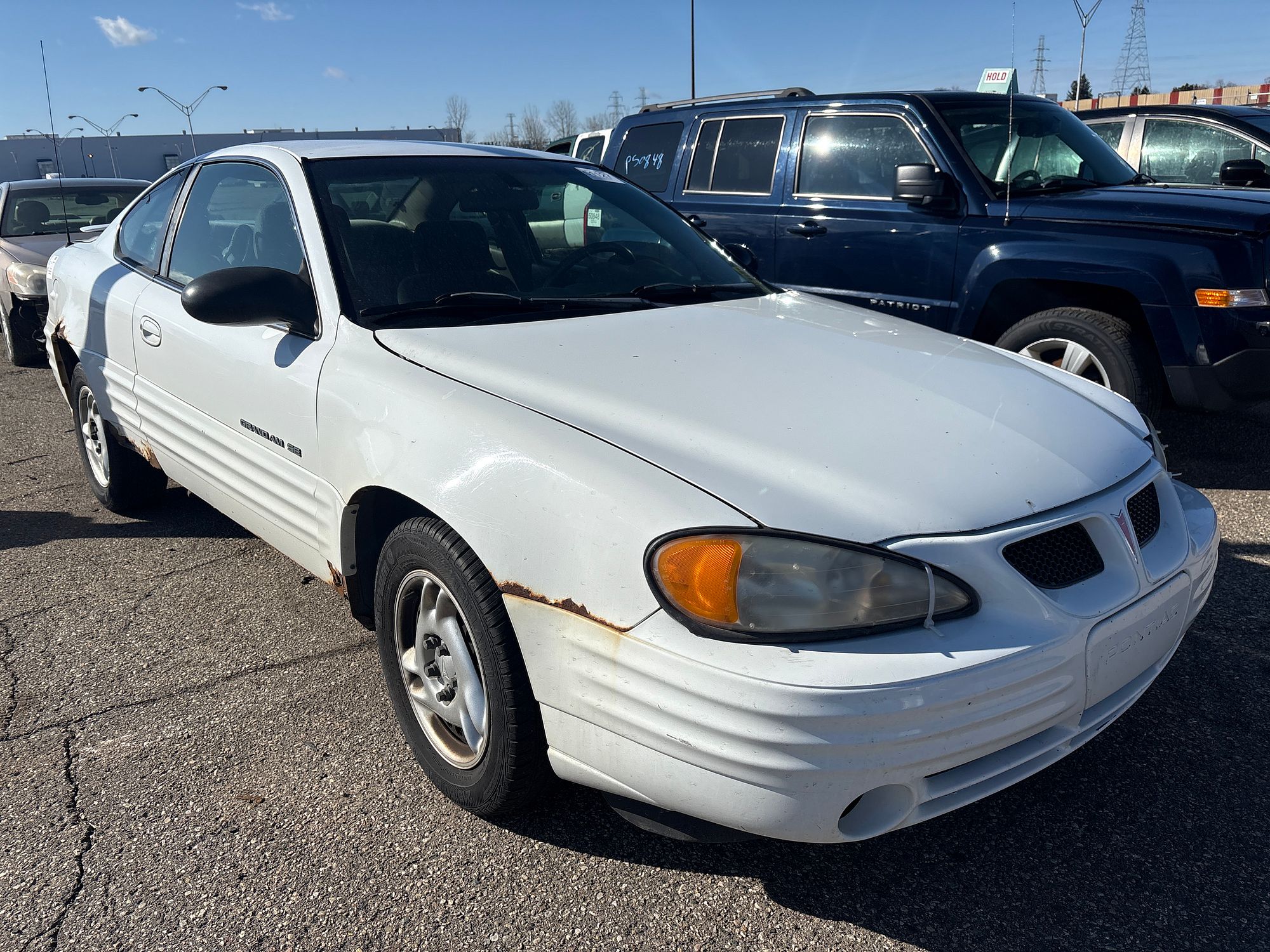 2002 PONTIAC GRAND AM - Image 2