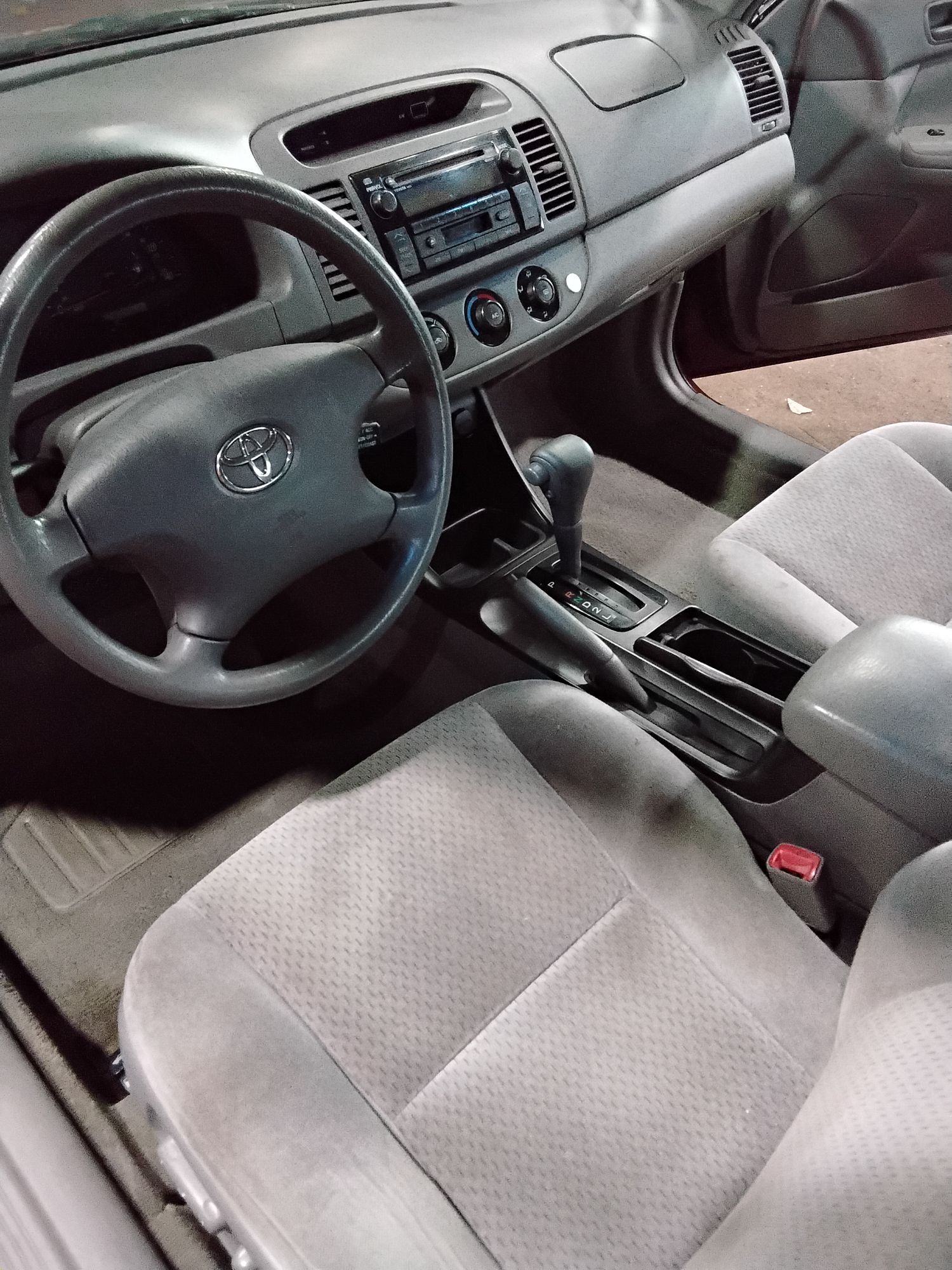 2004 TOYOTA CAMRY - Image 5