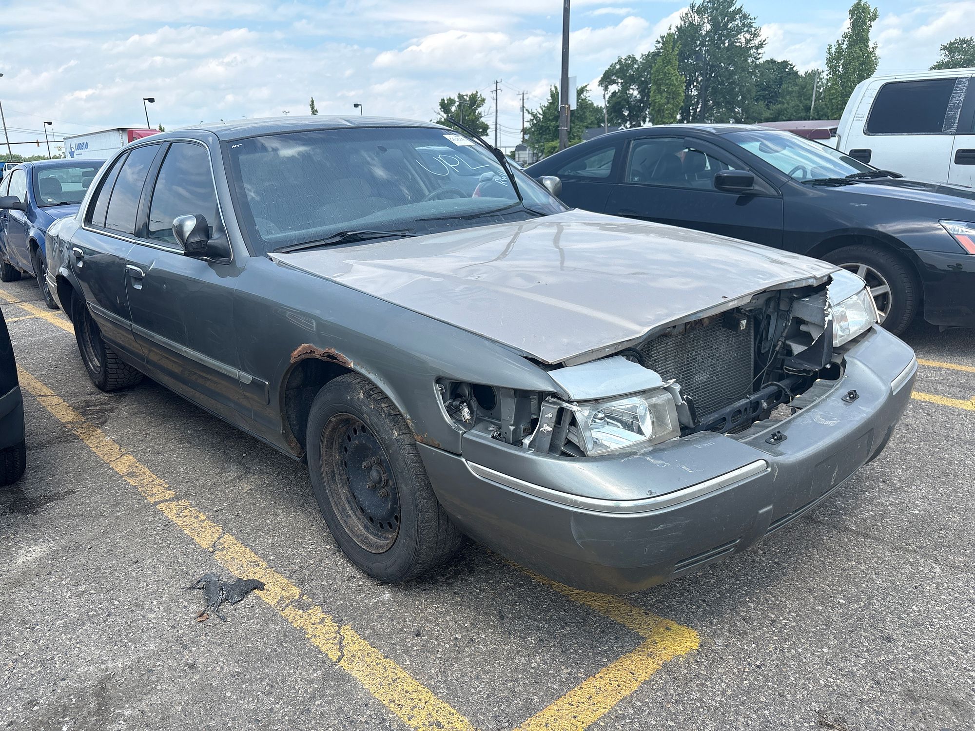 2000 MERCURY GRAND MARQUIS - Image 2