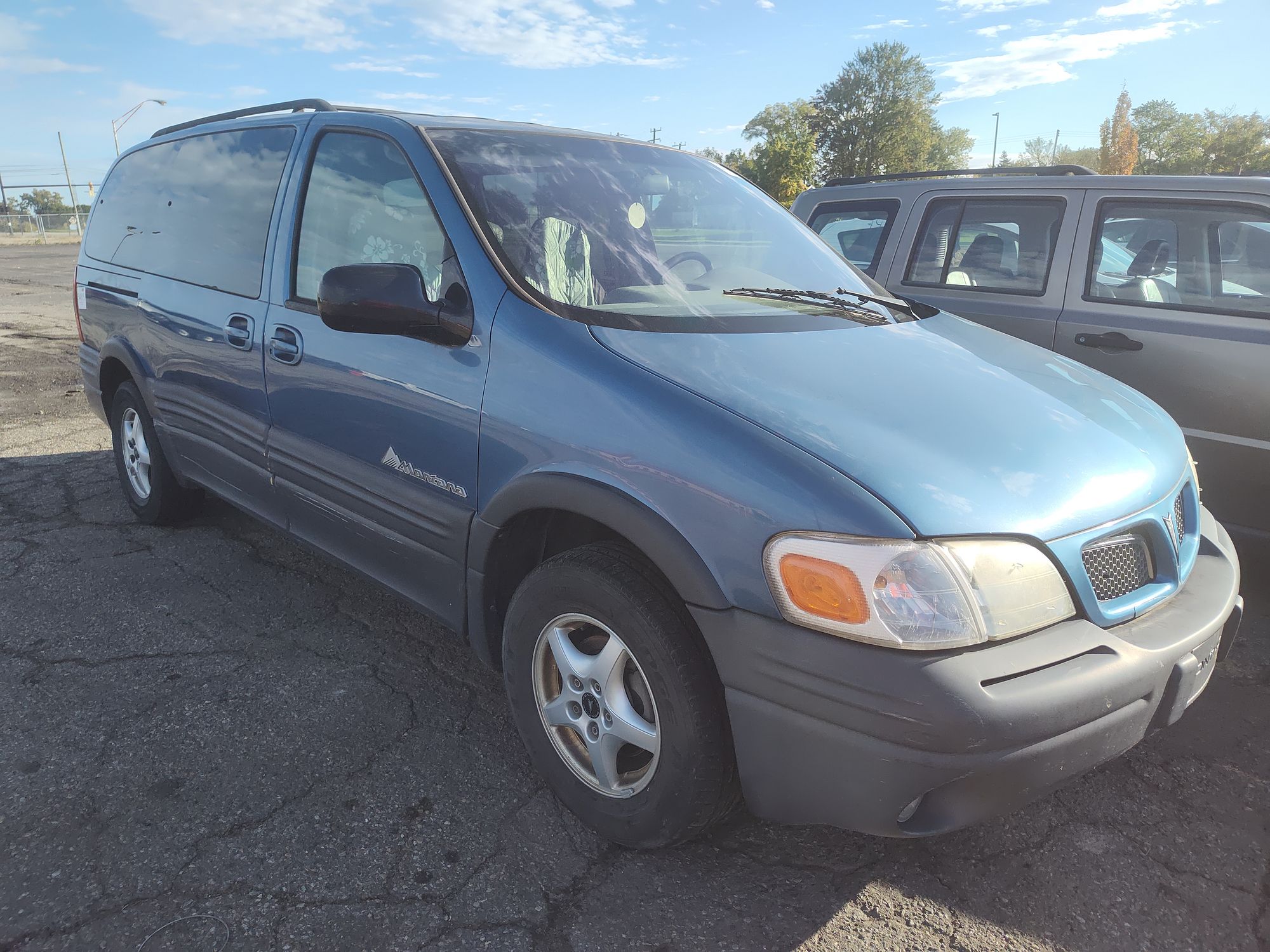 1999 PONTIAC MONTANA - Image 2
