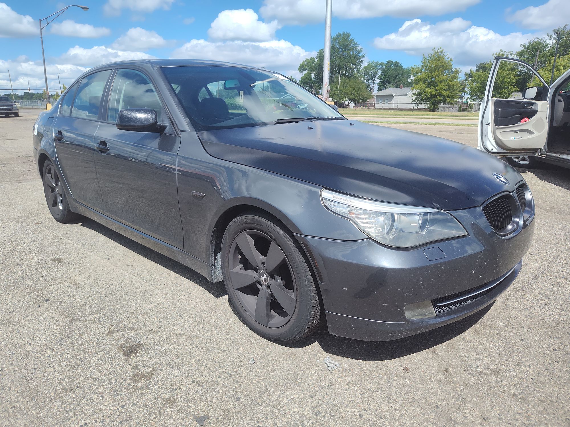 2008 BMW 528I - Image 2