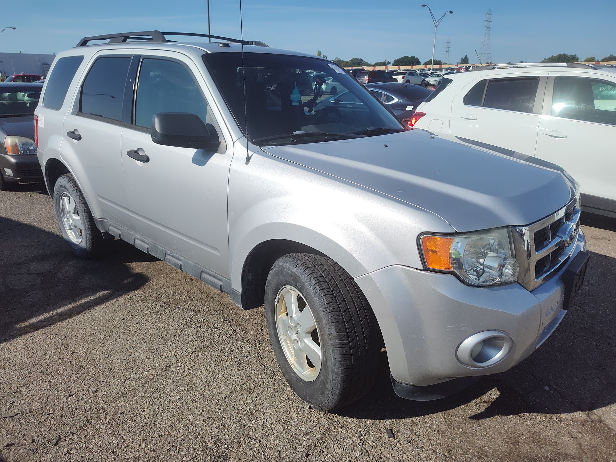 2012 FORD ESCAPE - Image 2