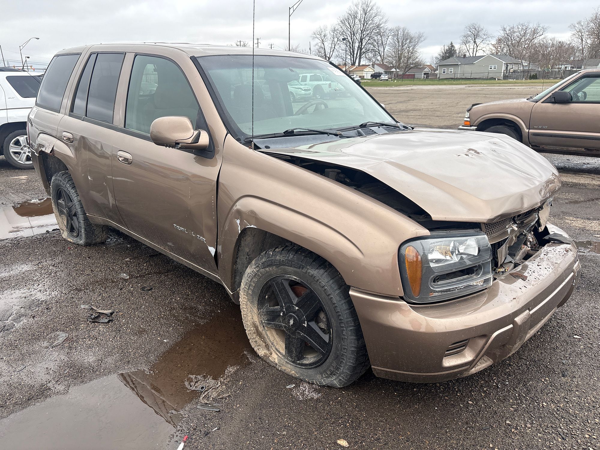 2002 CHEVROLET TRAILBLAZER - Image 2