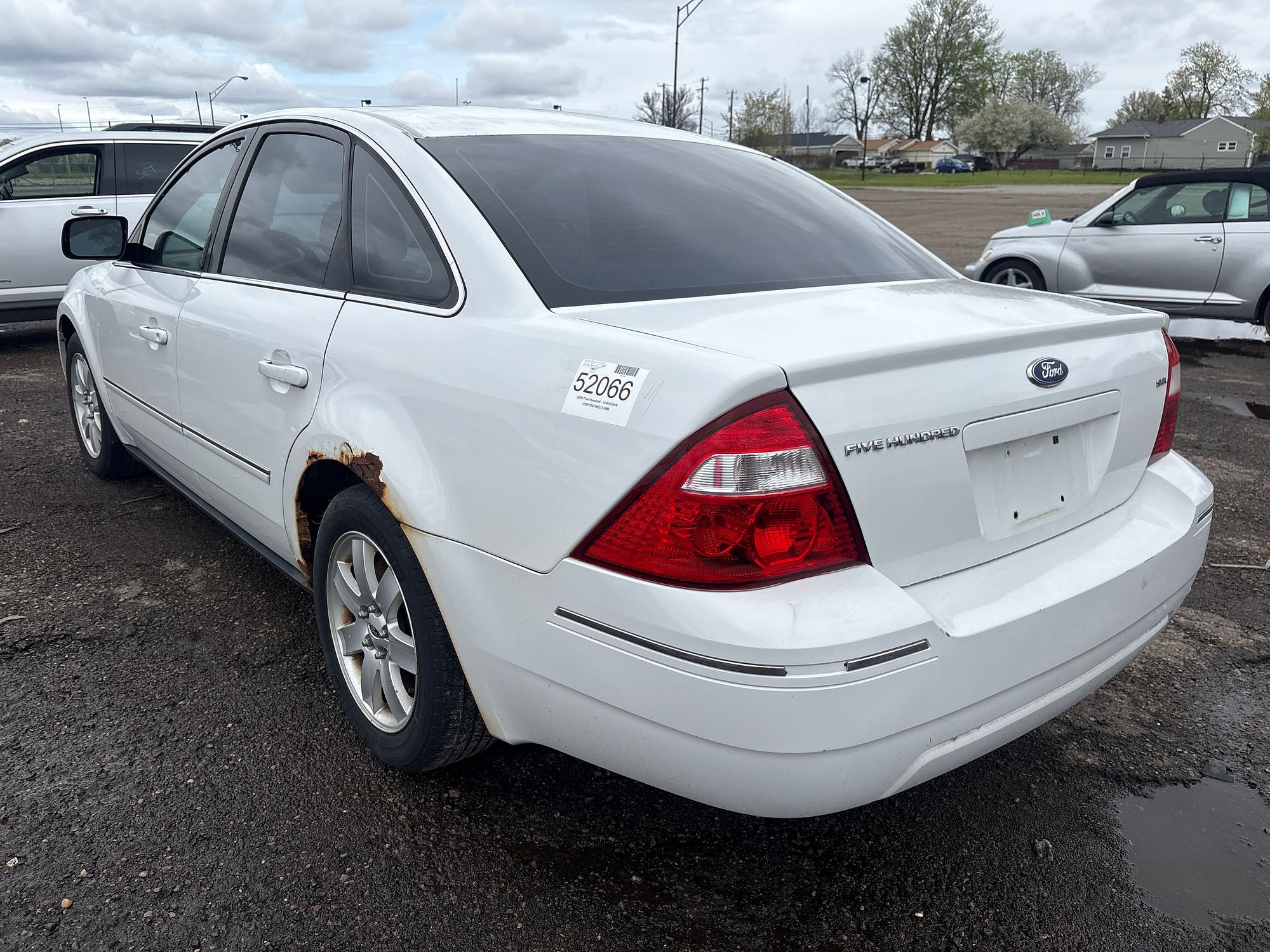 2006 FORD 500 - Image 4