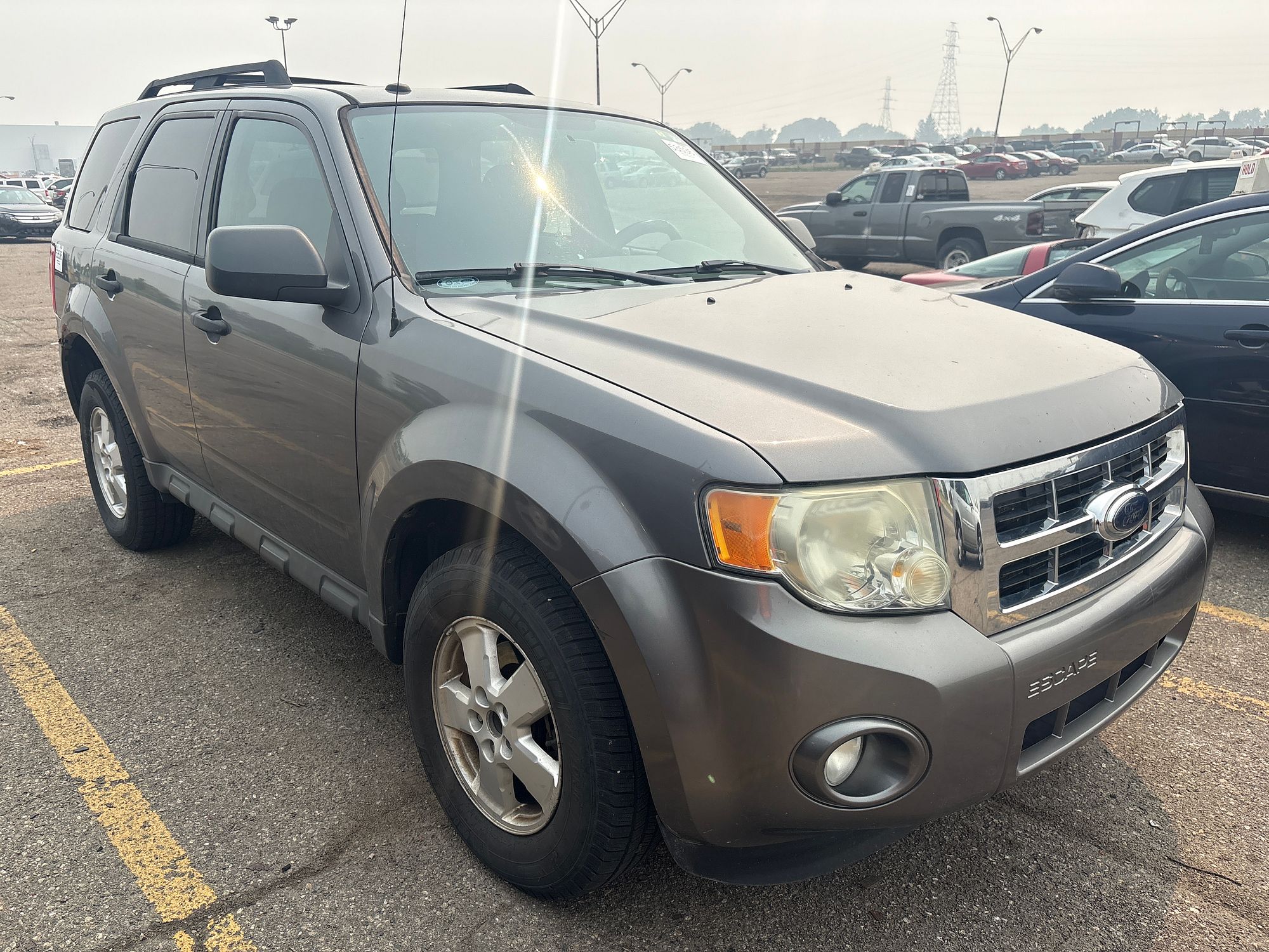 2009 FORD ESCAPE - Image 2