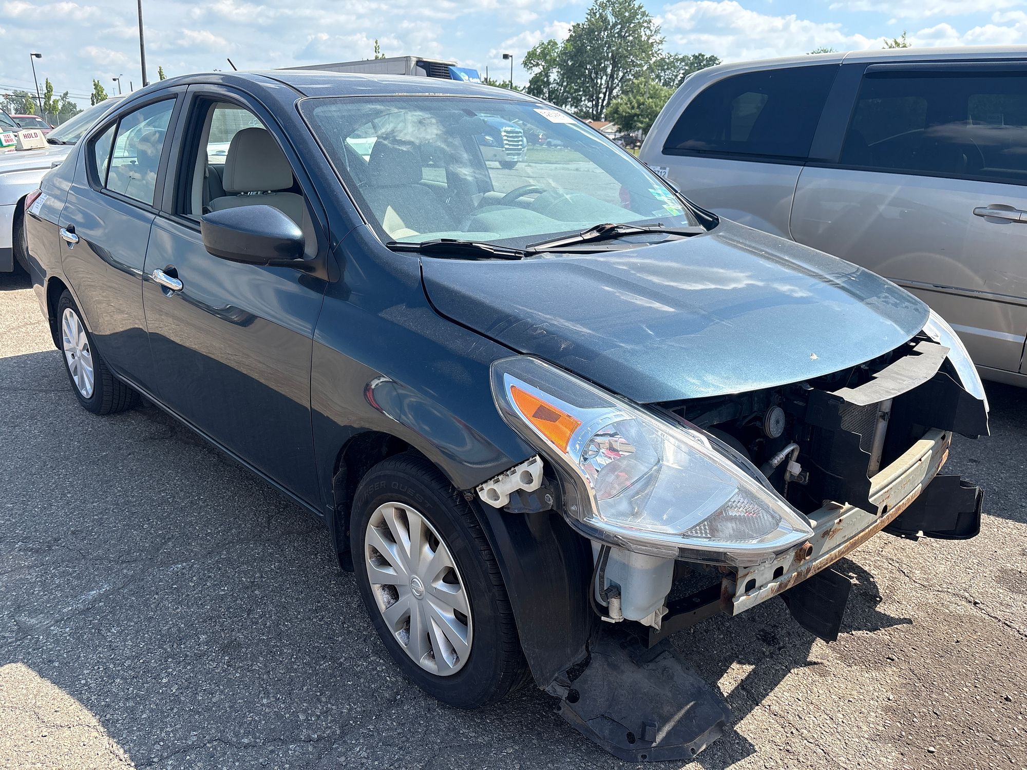 2016 NISSAN VERSA - Image 2