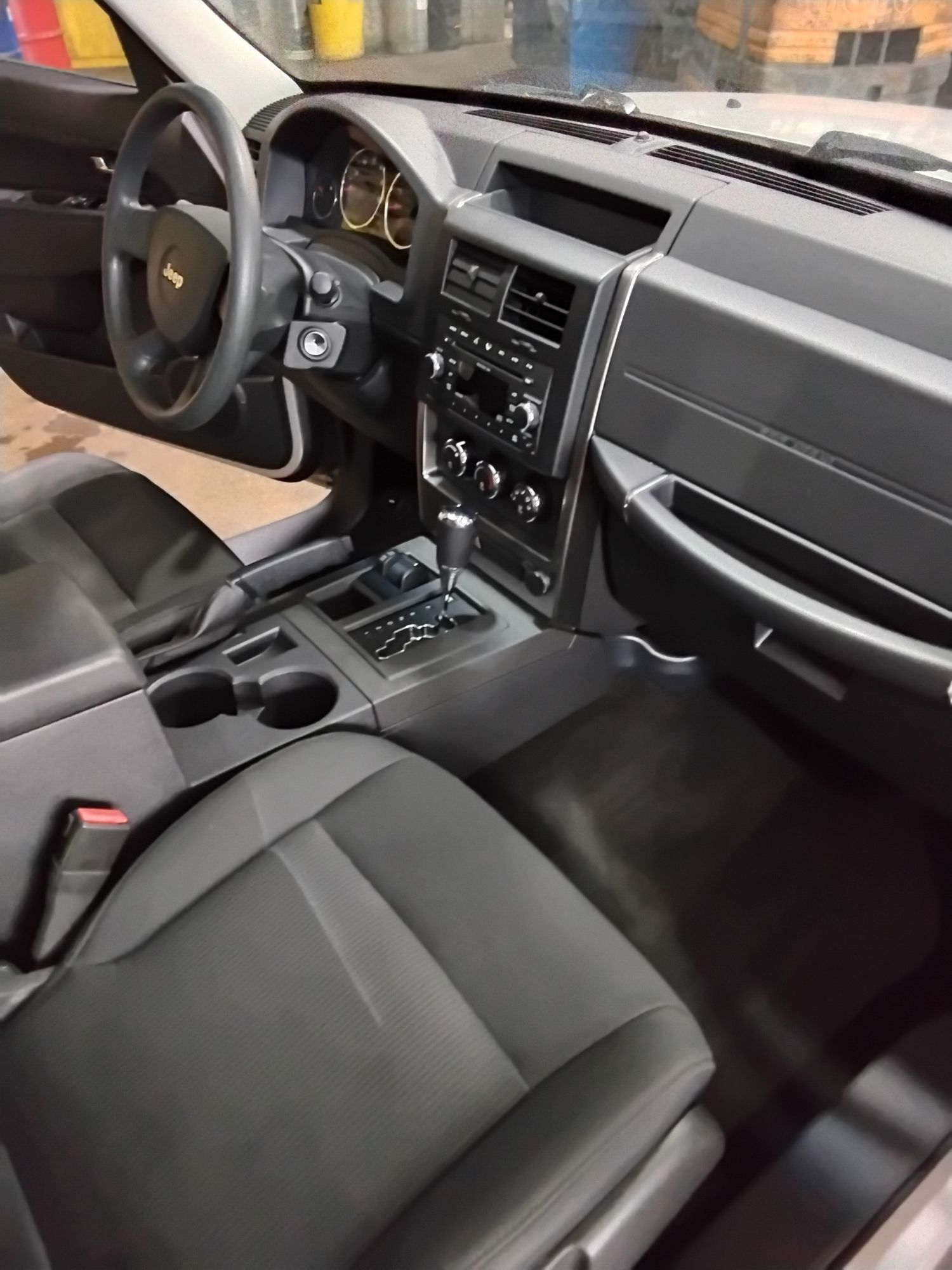 2009 JEEP LIBERTY - Image 7