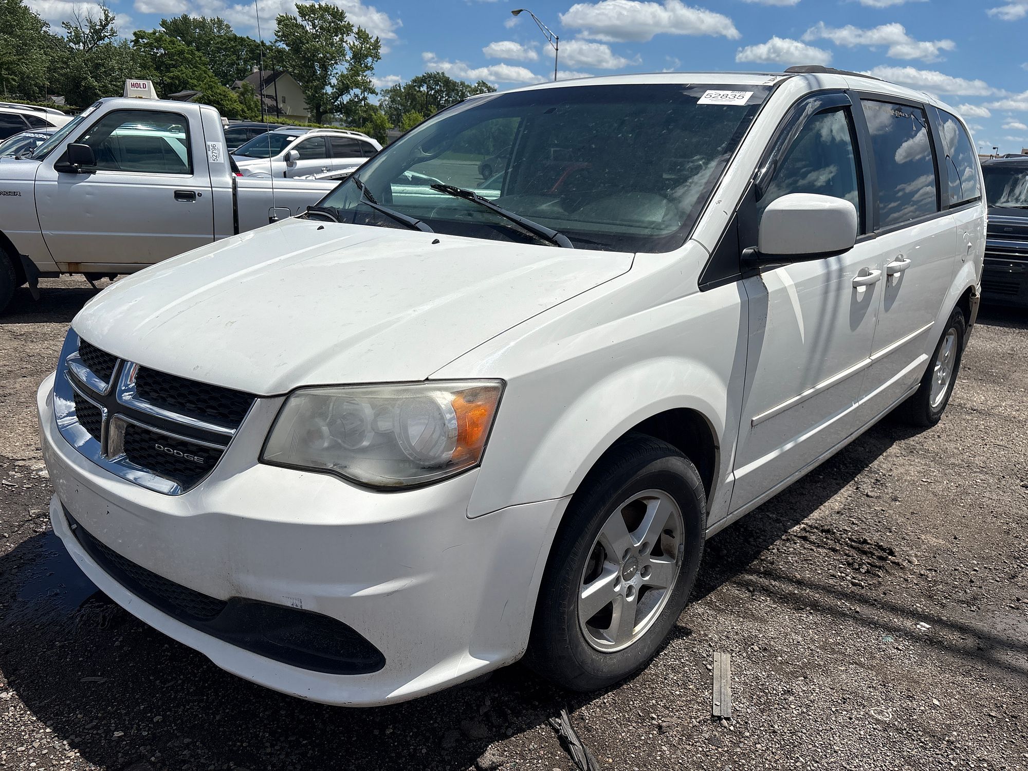 2012 DODGE CARAVAN - Image 1