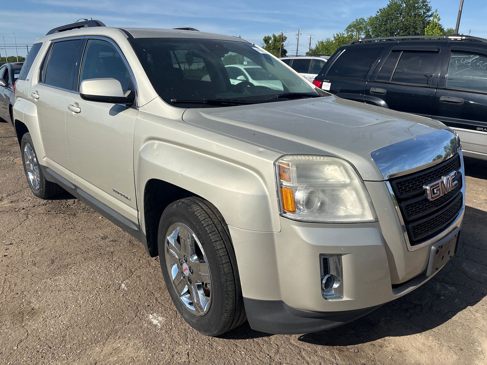 2013 GMC TERRAIN - Image 2