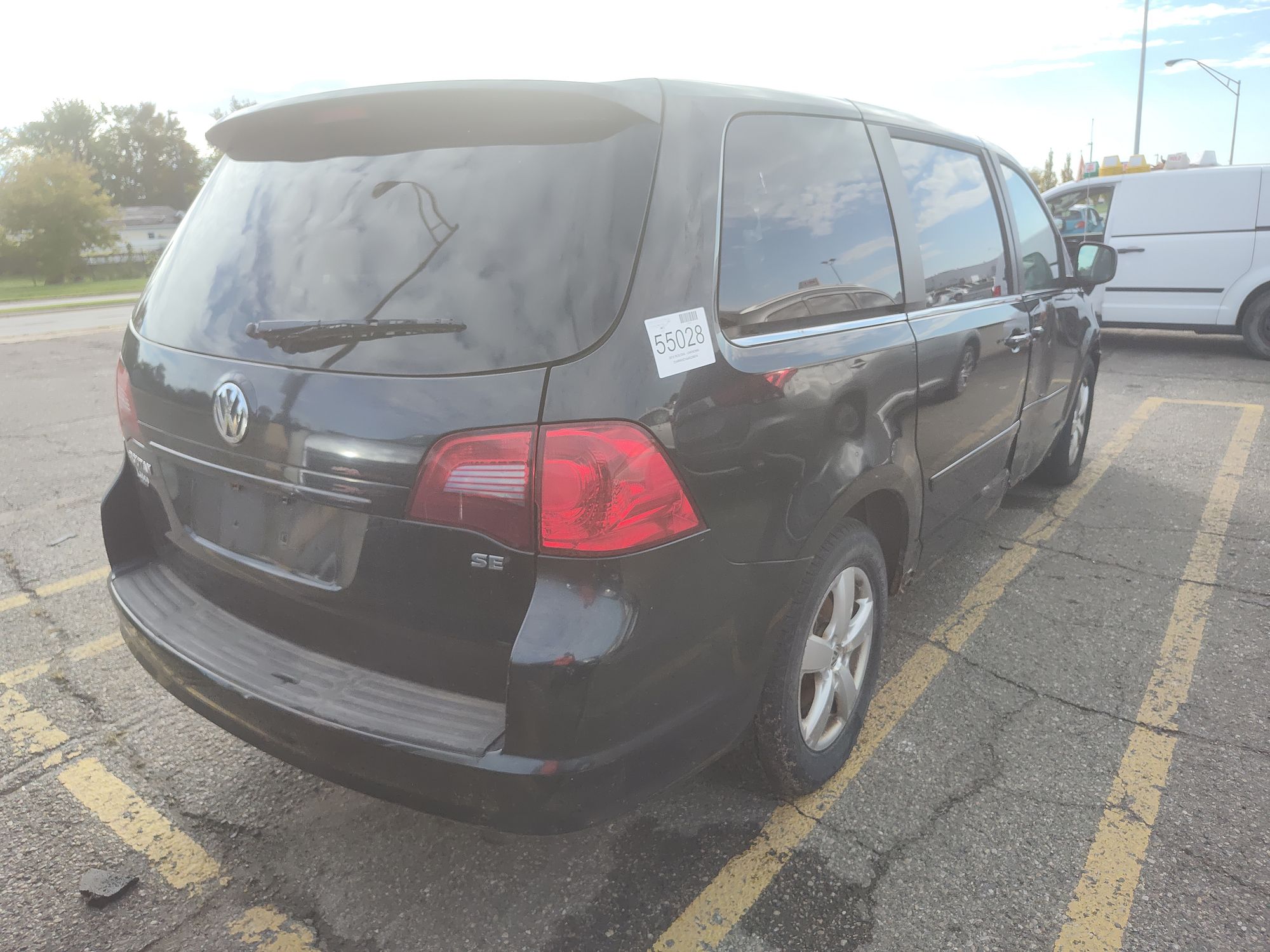 2010 VOLKSWAGEN ROUTAN - Image 3