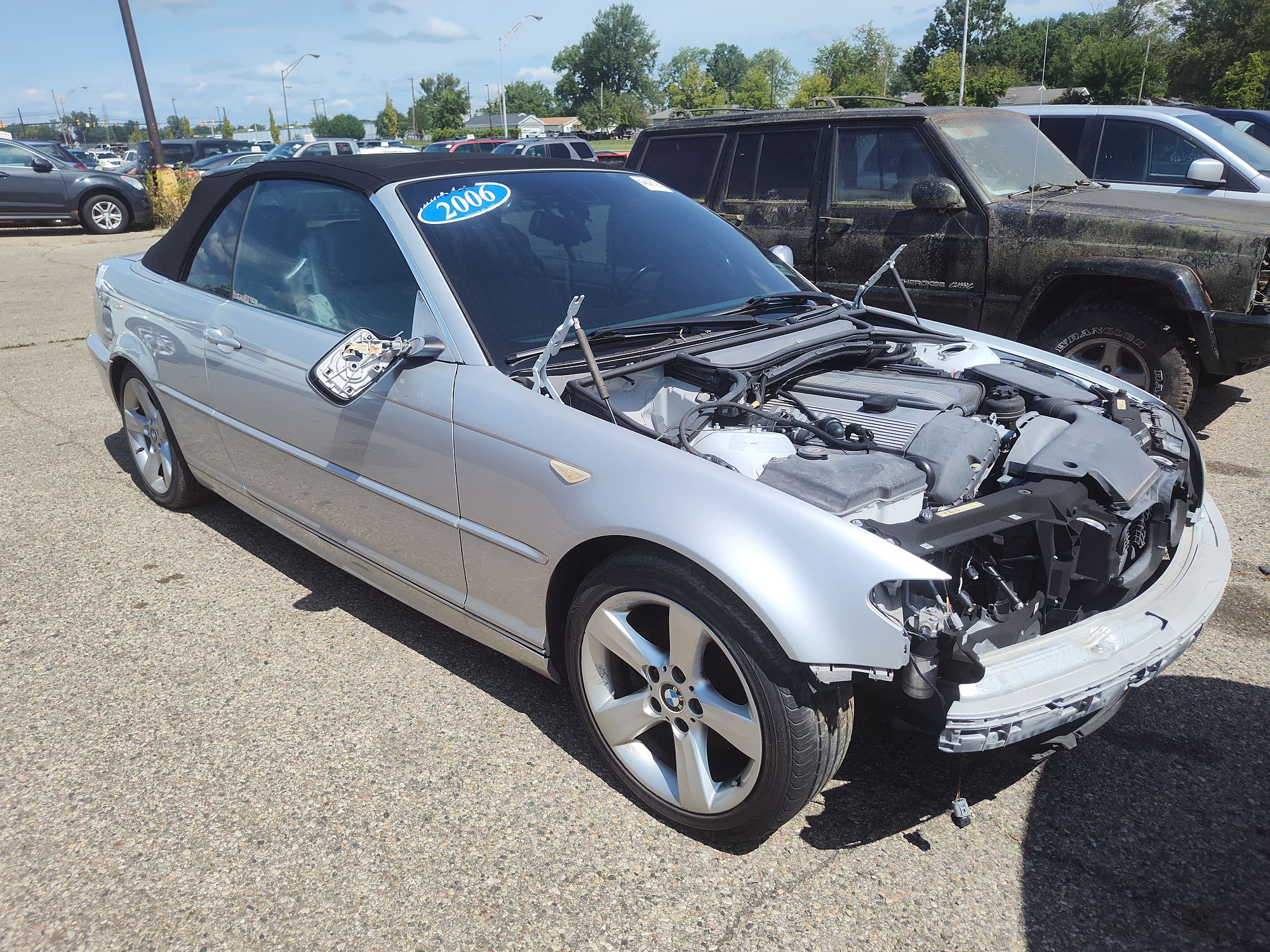 2006 BMW 325I - Image 2