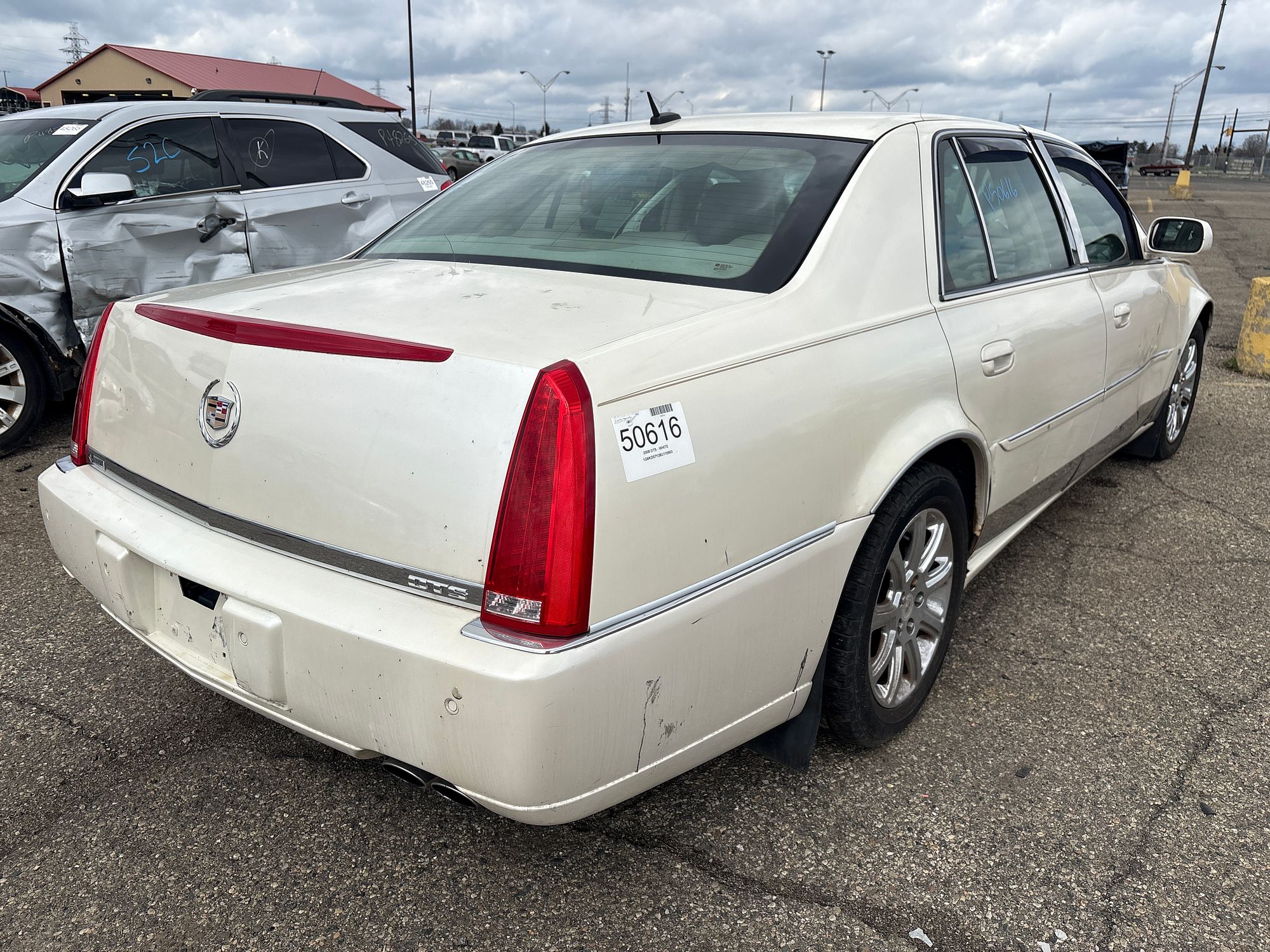 2008 CADILLAC DTS - Image 3