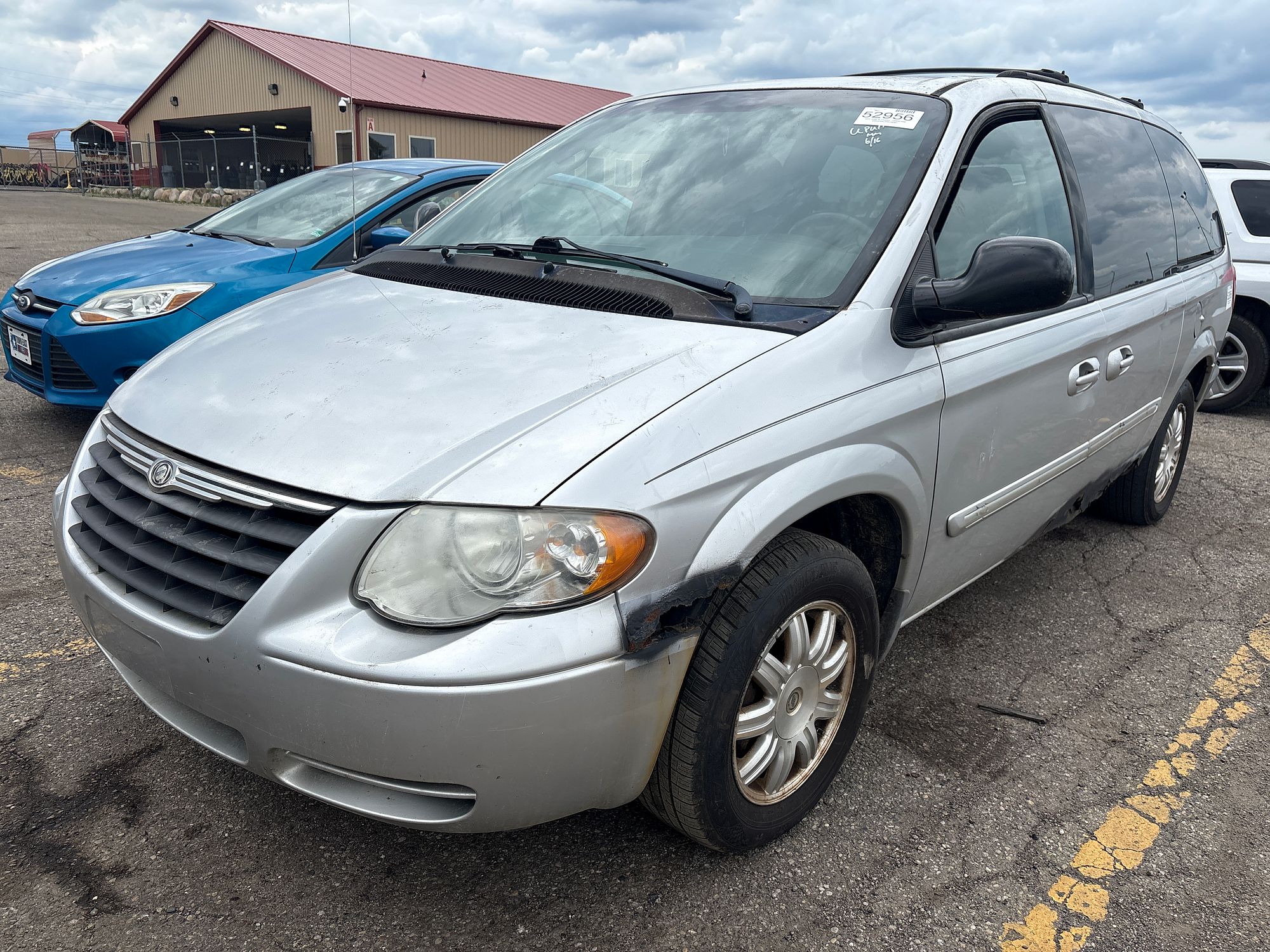 2007 CHRYSLER TOWN COUNTRY - Image 1