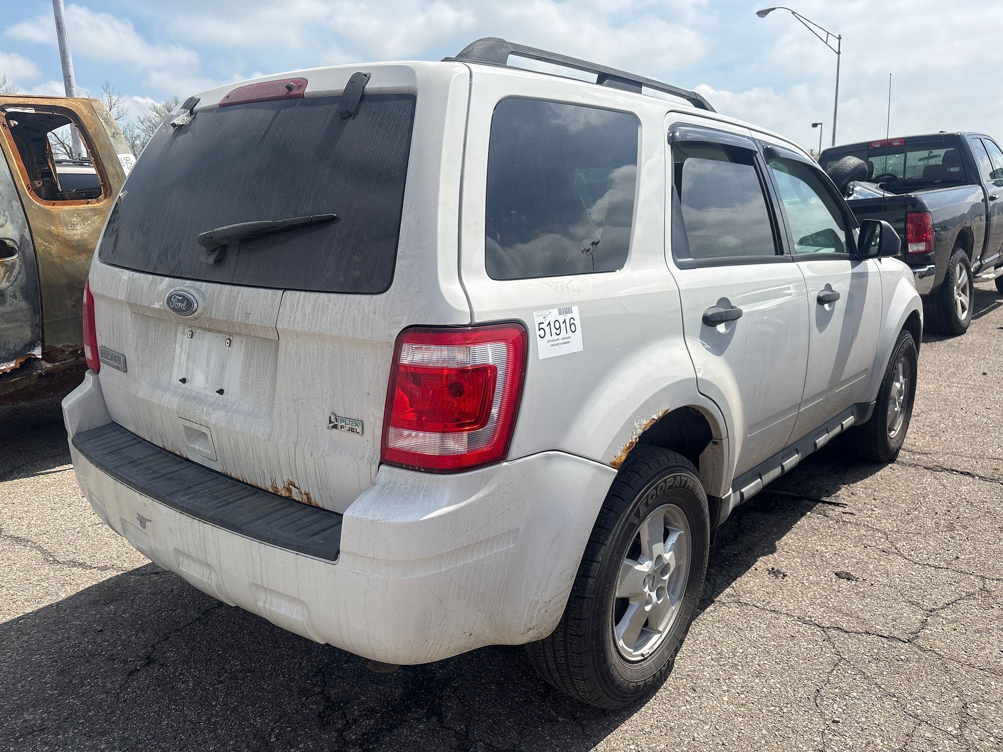 2010 FORD ESCAPE - Image 3