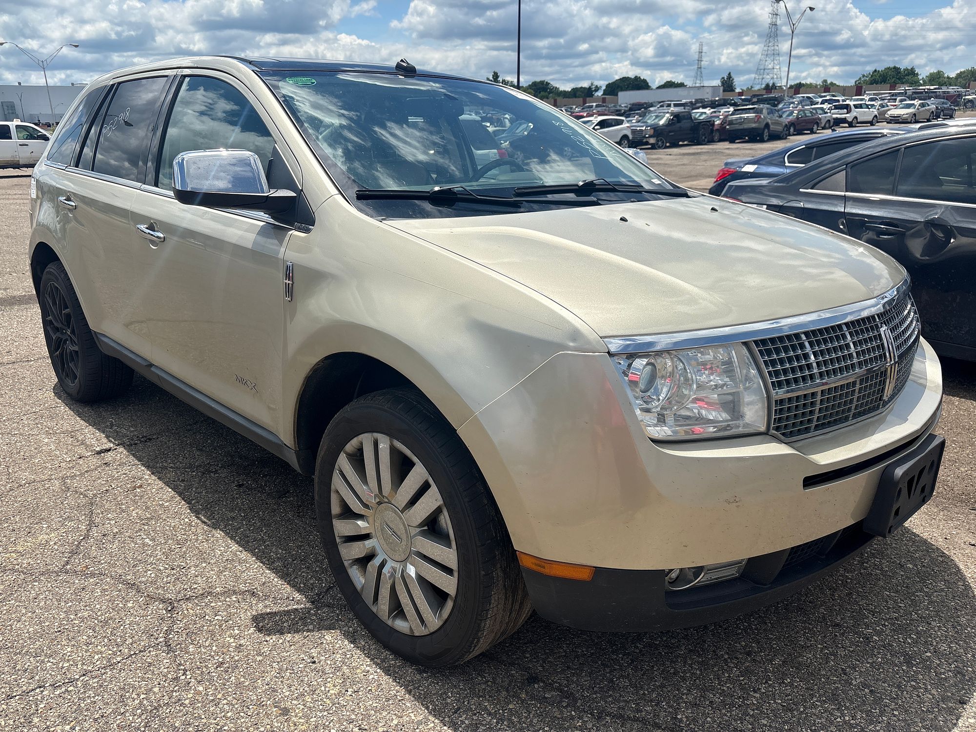 2010 LINCOLN MKX - Image 2