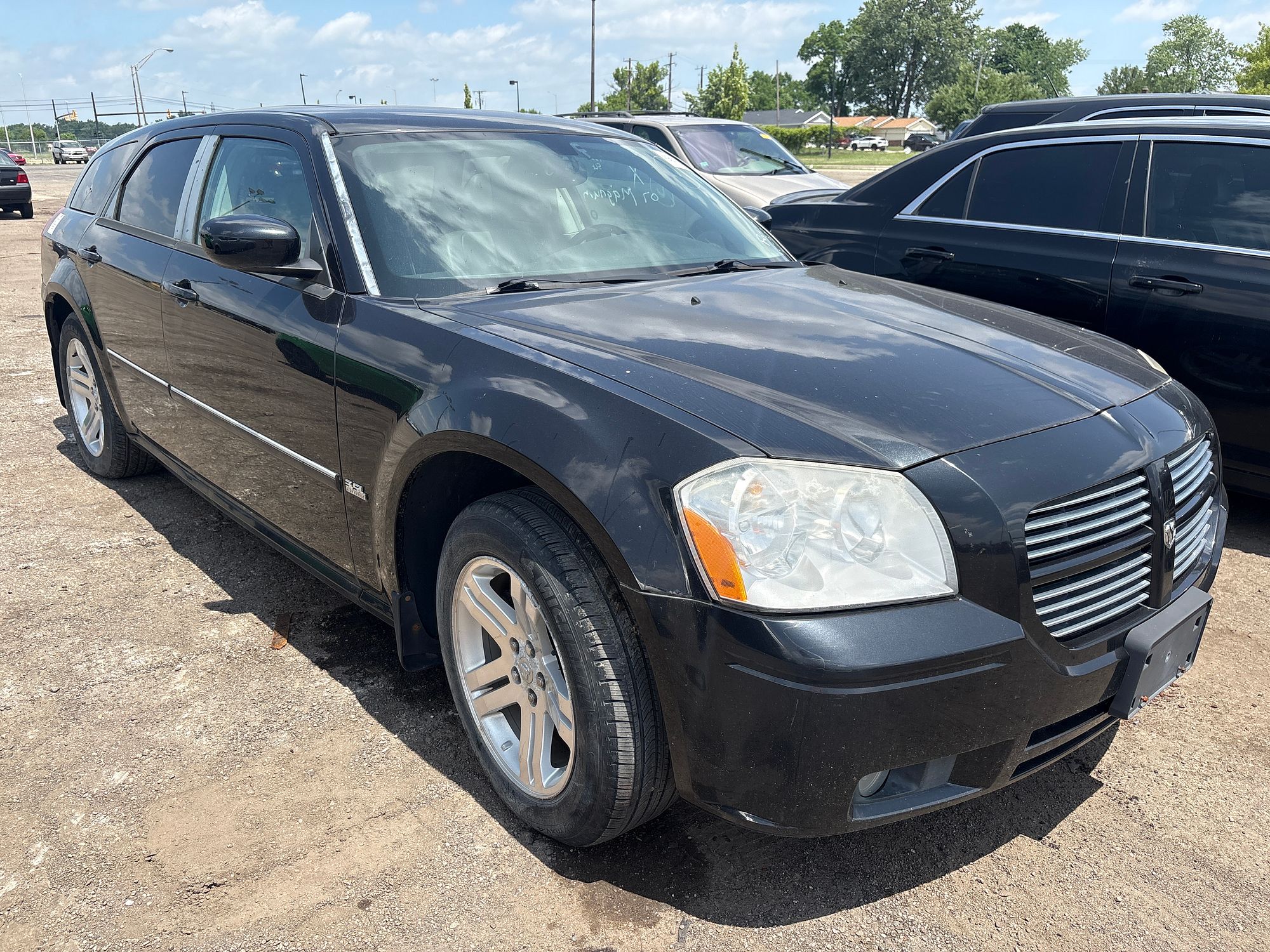 2007 DODGE MAGNUM - Image 2