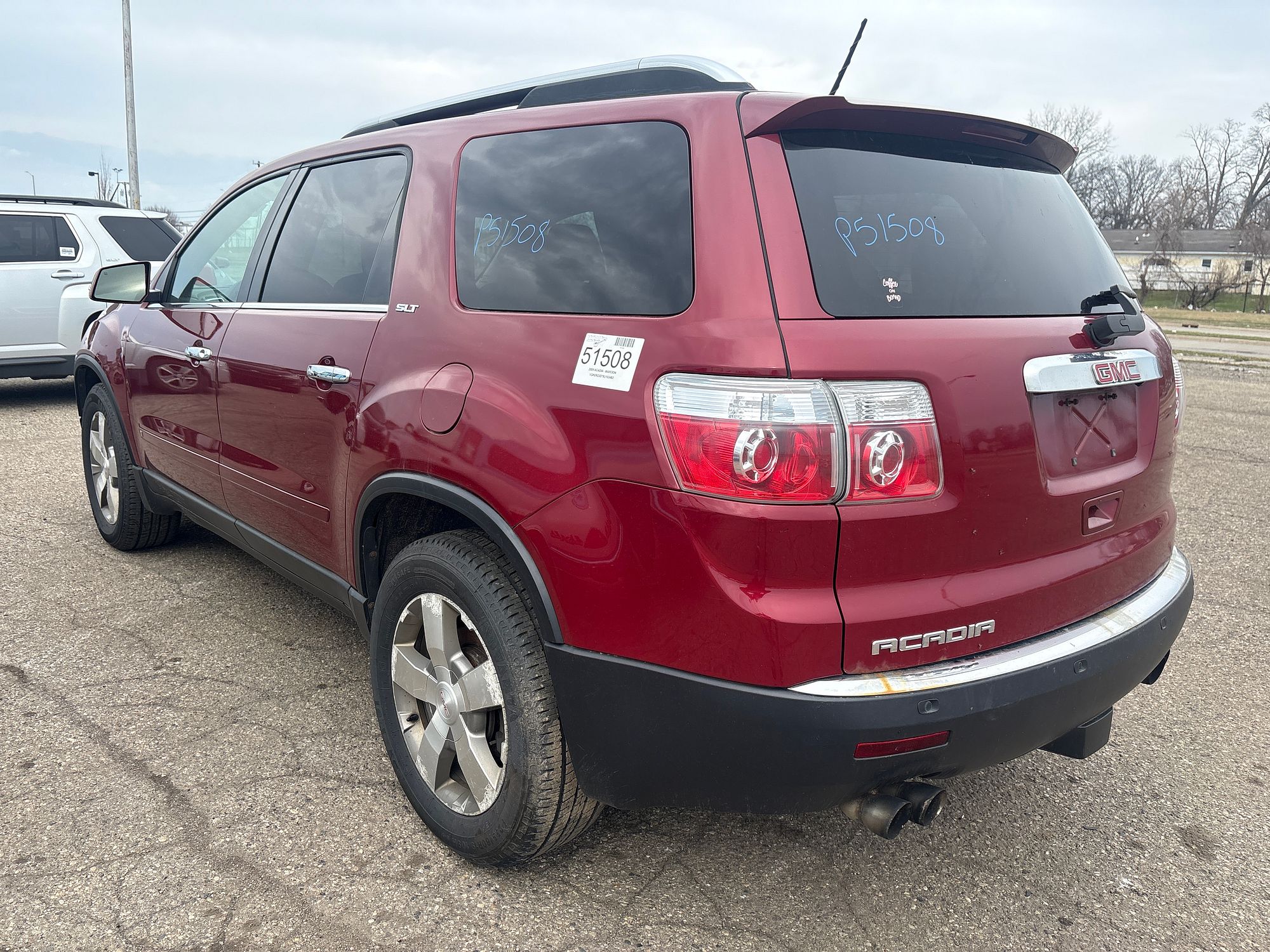 2009 GMC ACADIA - Image 4