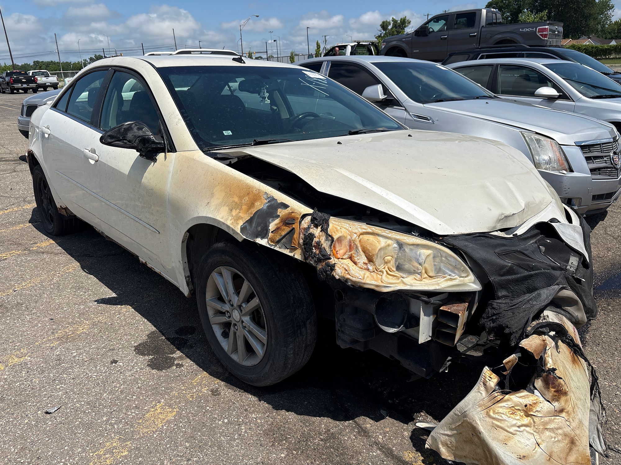 2009 PONTIAC G6 - Image 2