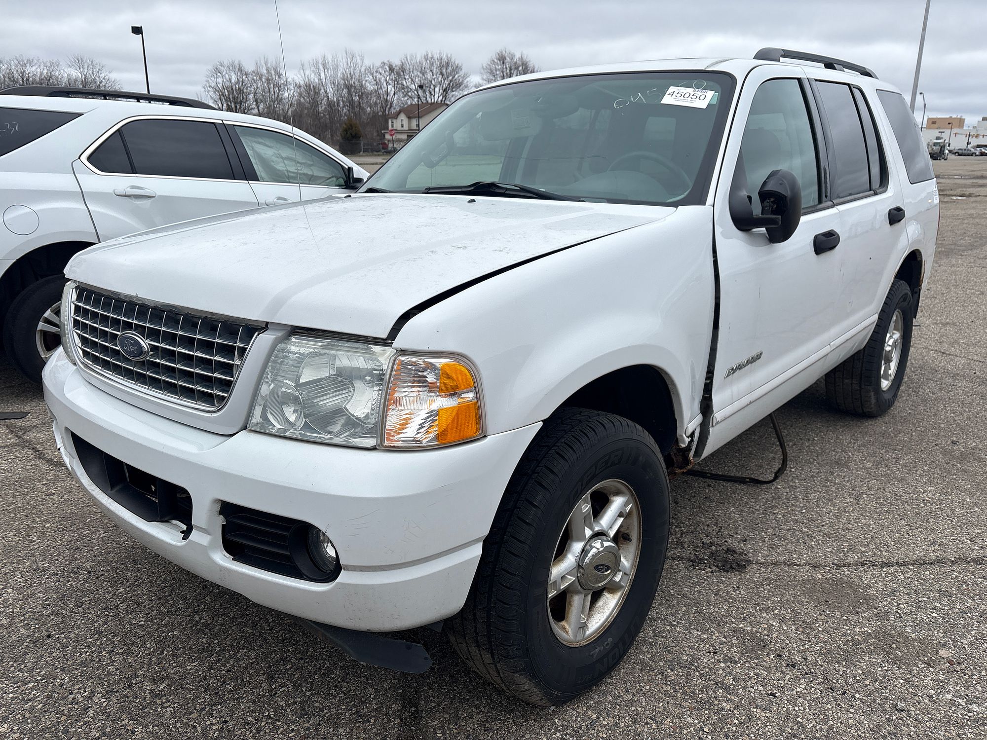 2004 FORD EXPLORER - Image 1
