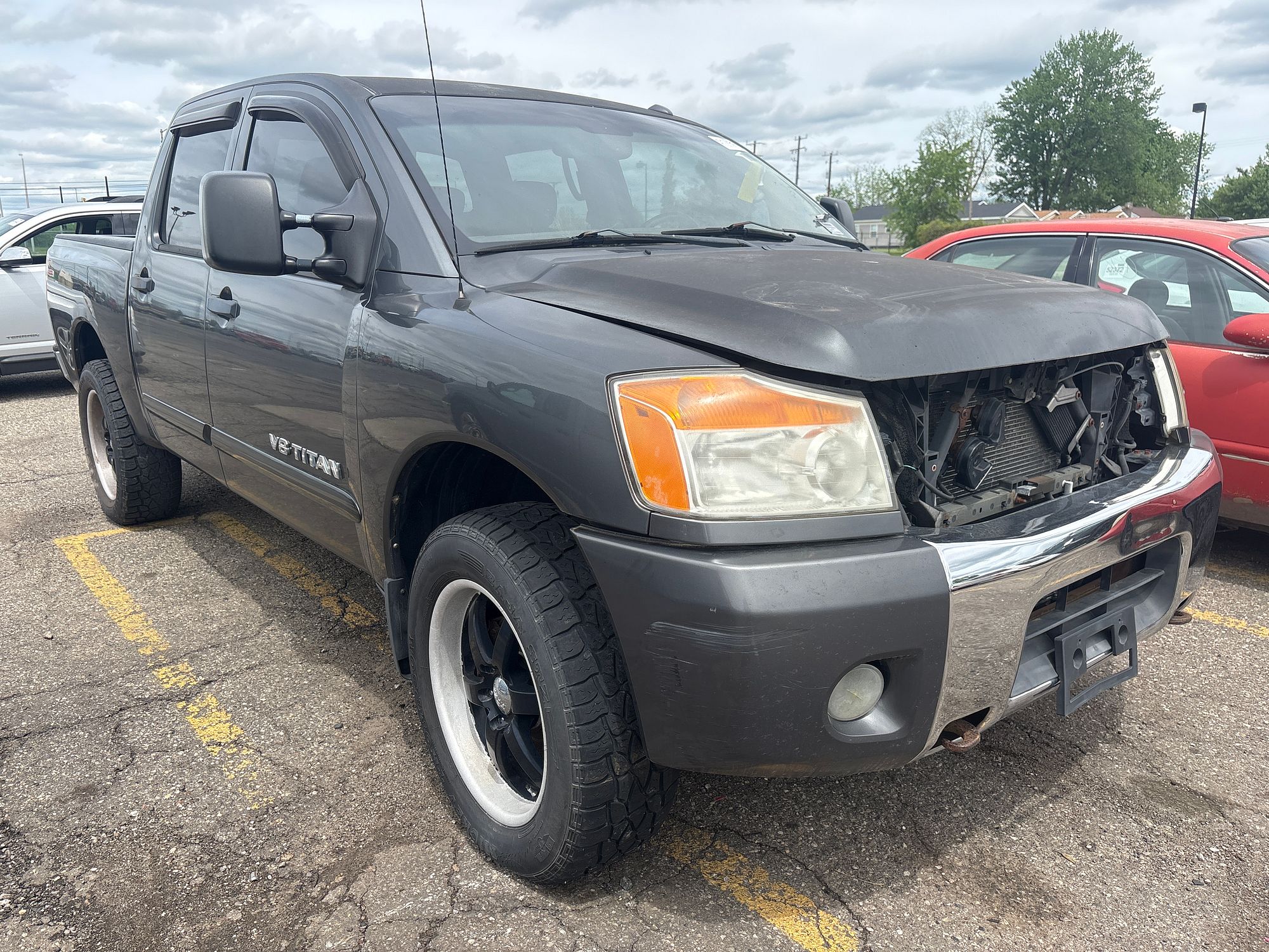 2010 NISSAN TITAN - Image 2