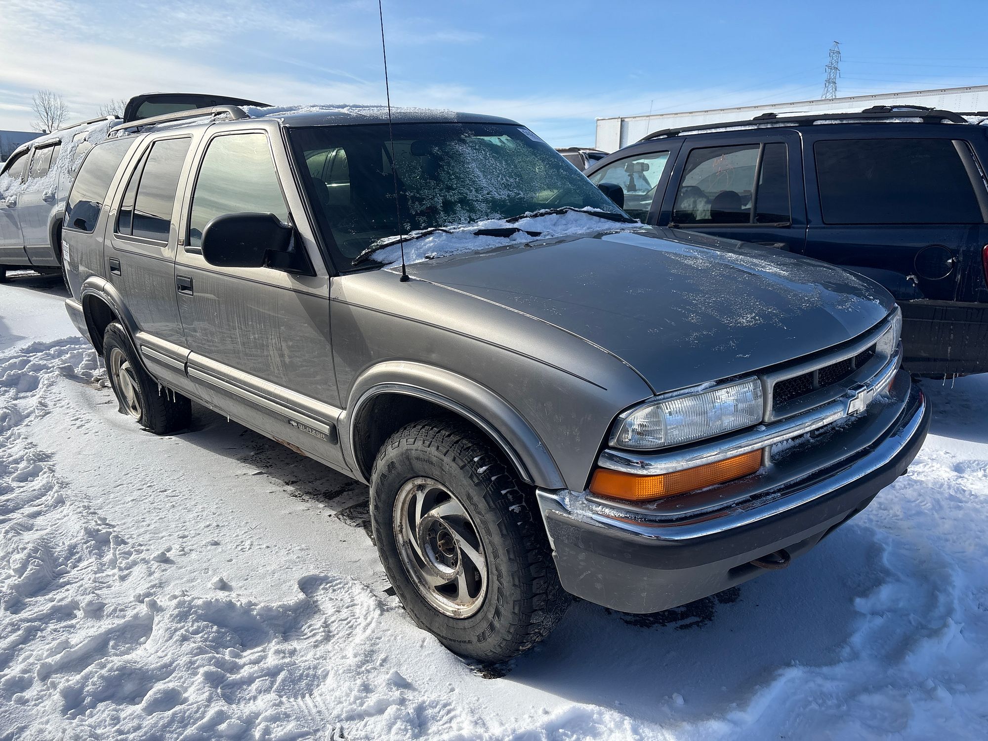 2000 CHEVROLET BLAZER S10 - Image 2