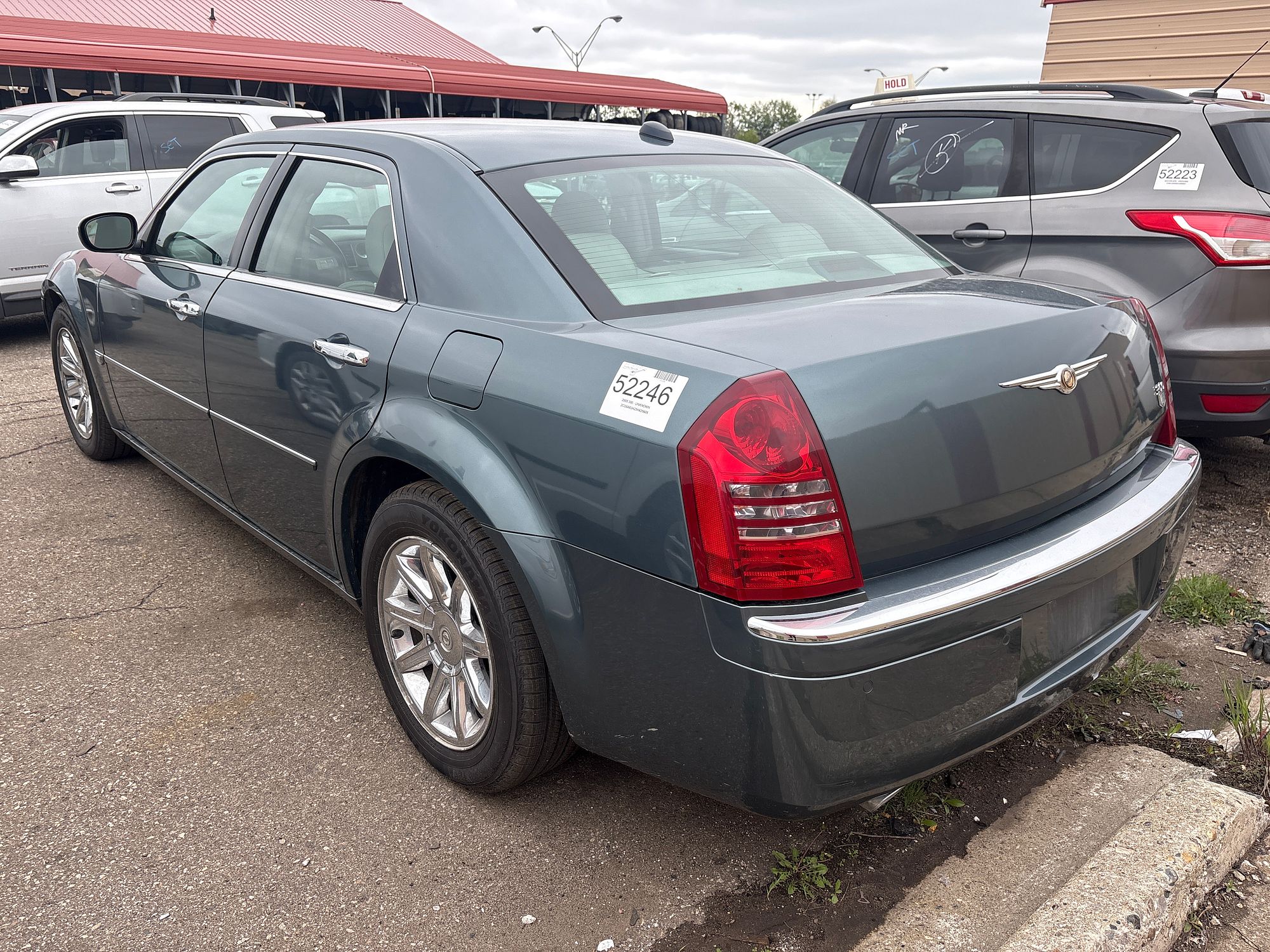 2005 CHRYSLER 300 - Image 4