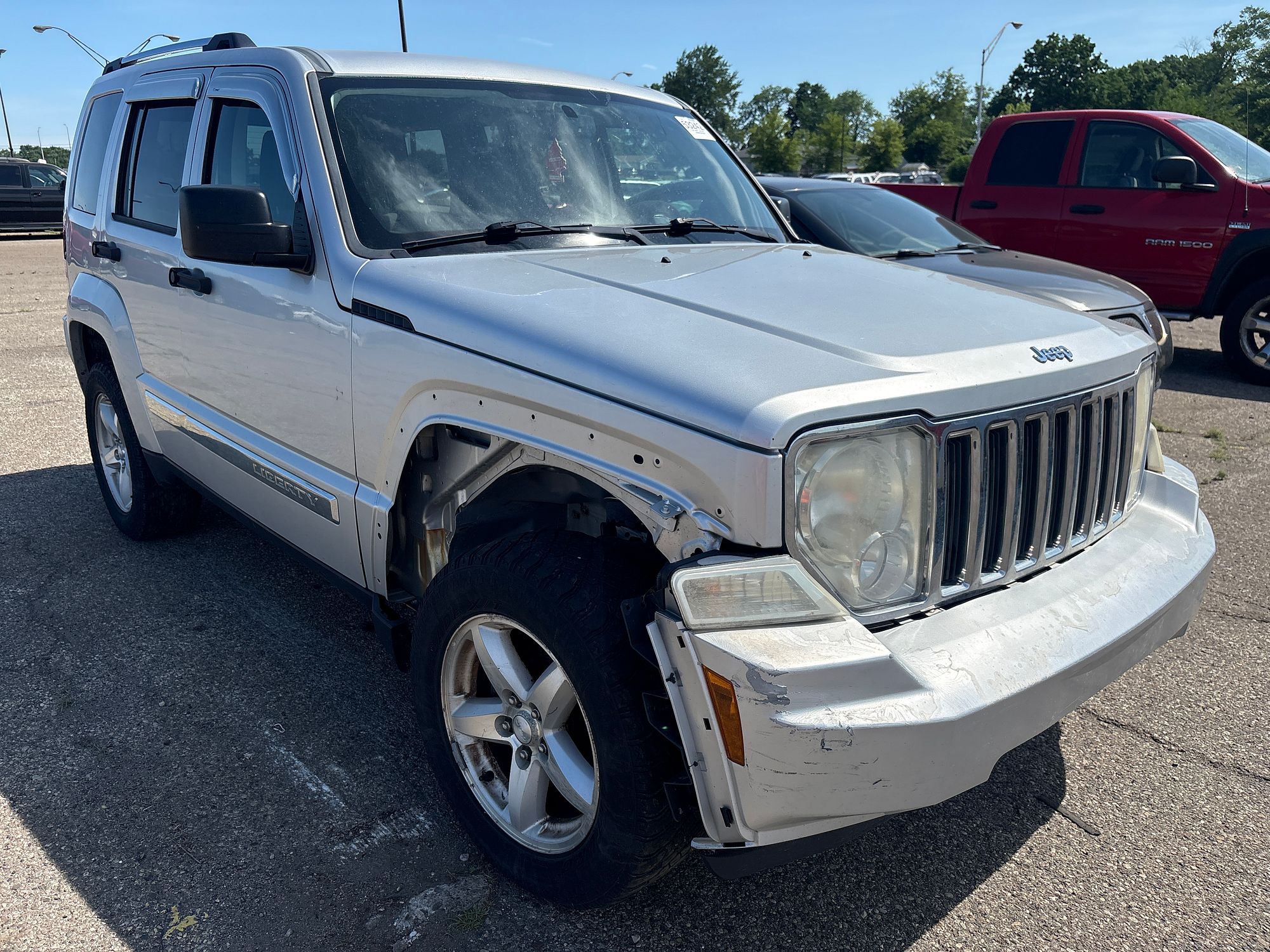 2008 JEEP LIBERTY - Image 2