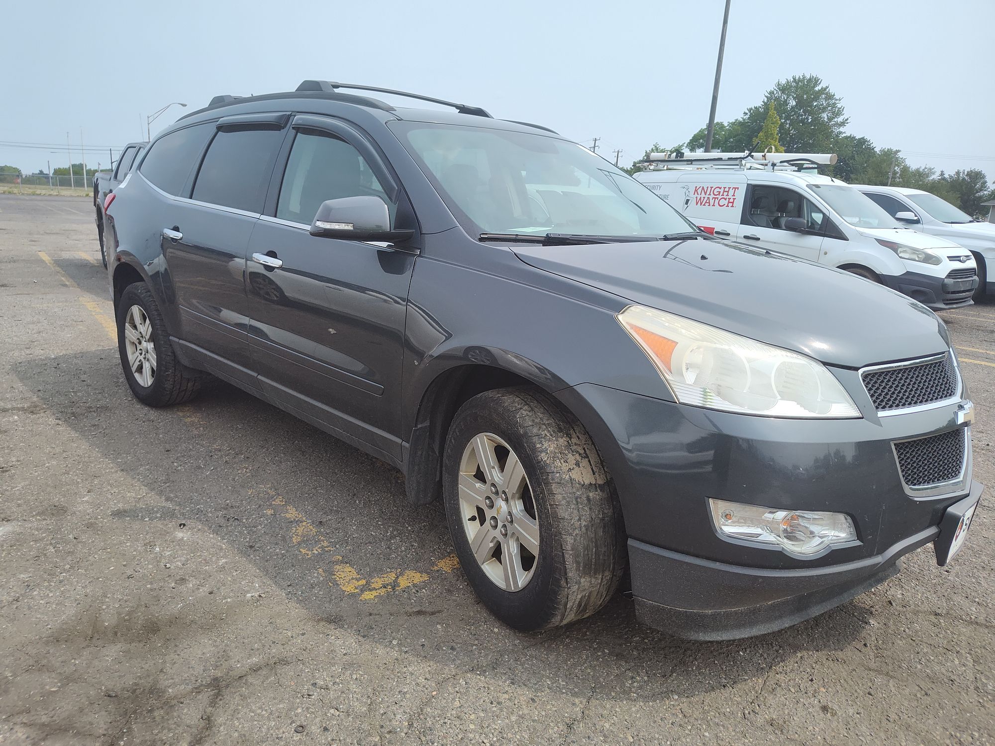 2010 CHEVROLET TRAVERSE - Image 2
