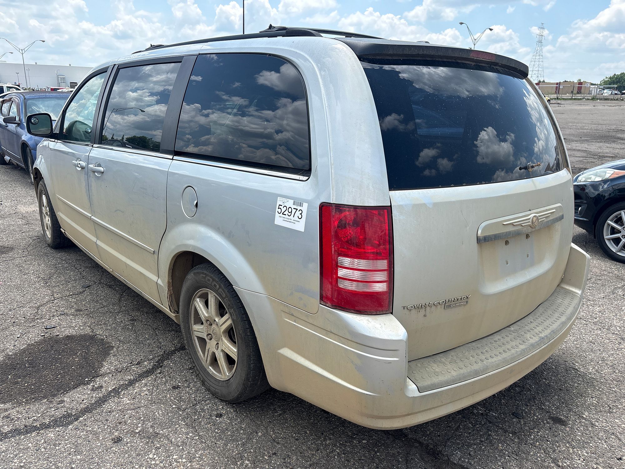 2008 CHRYSLER TOWN COUNTRY - Image 4