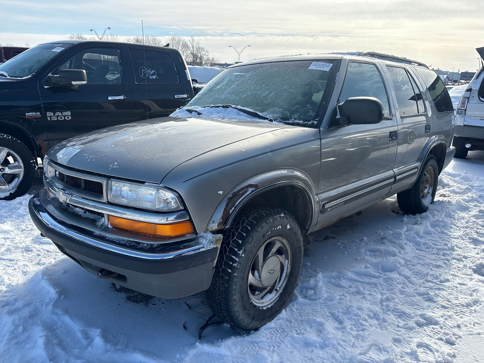 2000 CHEVROLET BLAZER S10 - Image 1