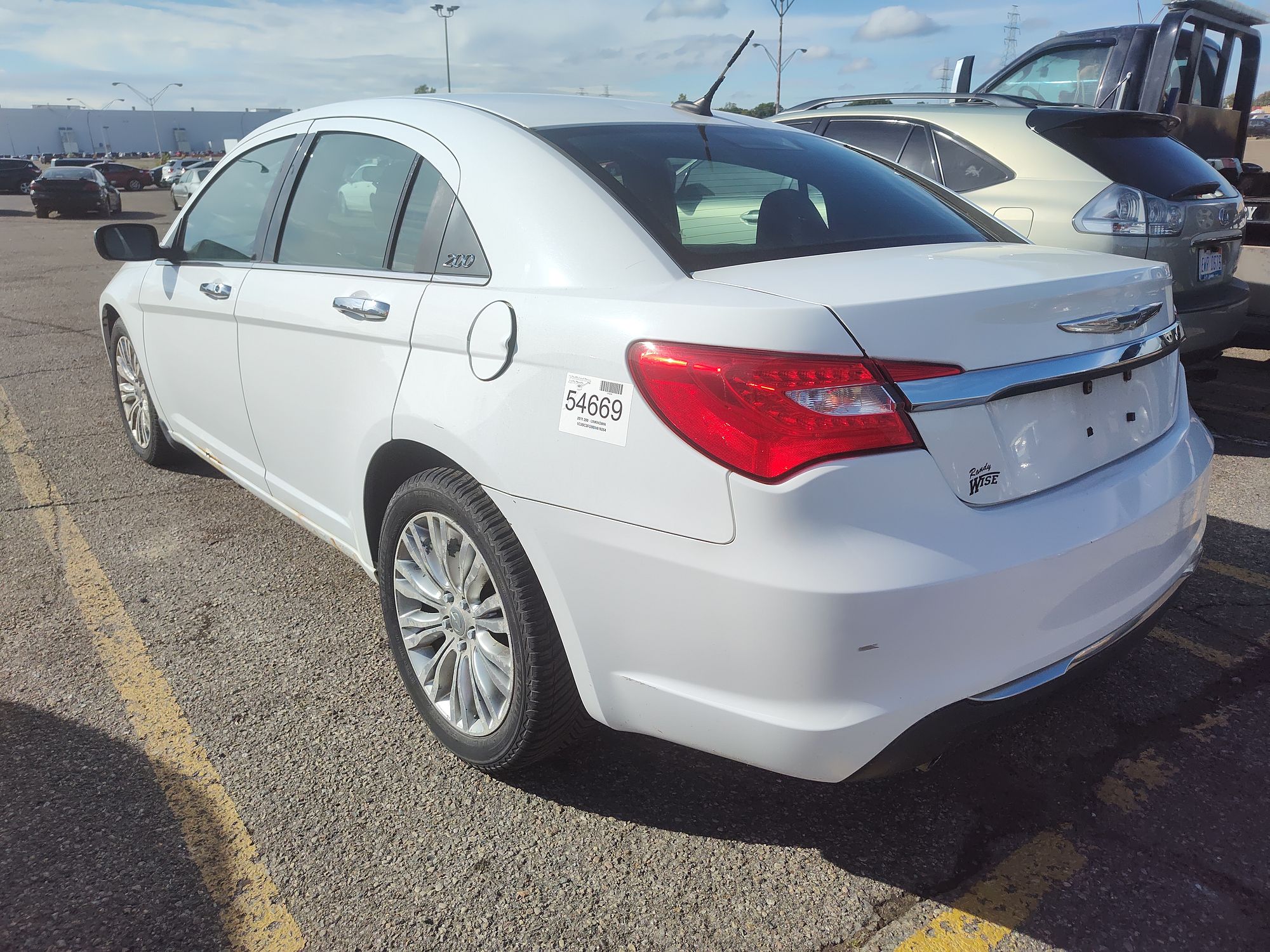 2011 CHRYSLER 200 - Image 4