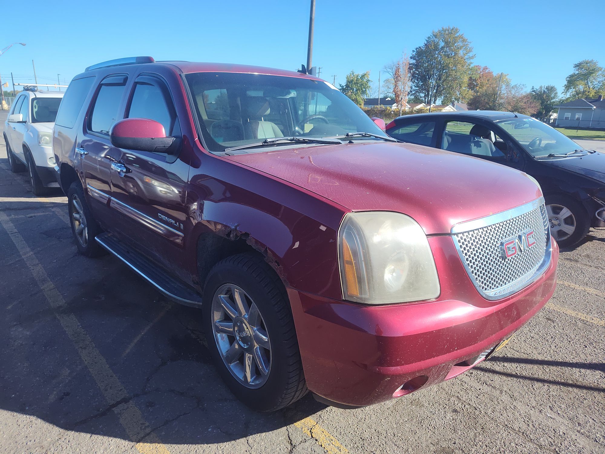 2008 GMC YUKON - Image 2