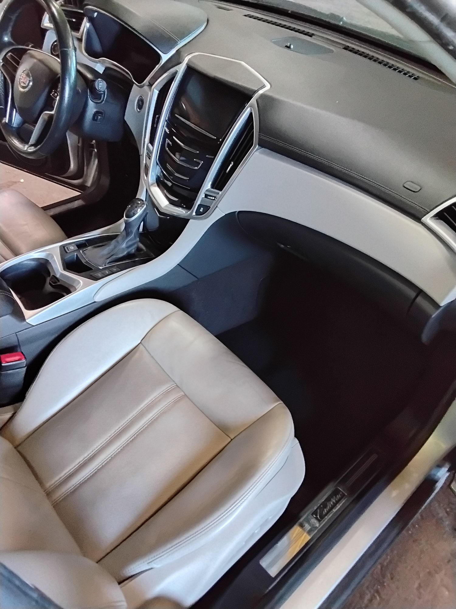 2013 CADILLAC SRX - Image 8