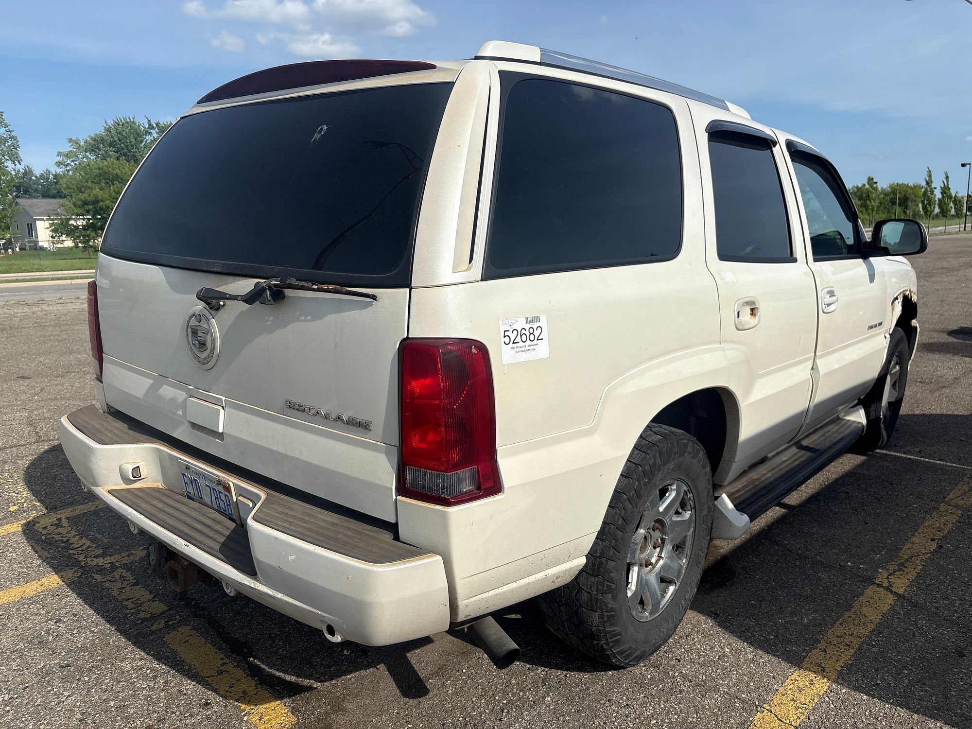 2003 CADILLAC ESCALADE - Image 3