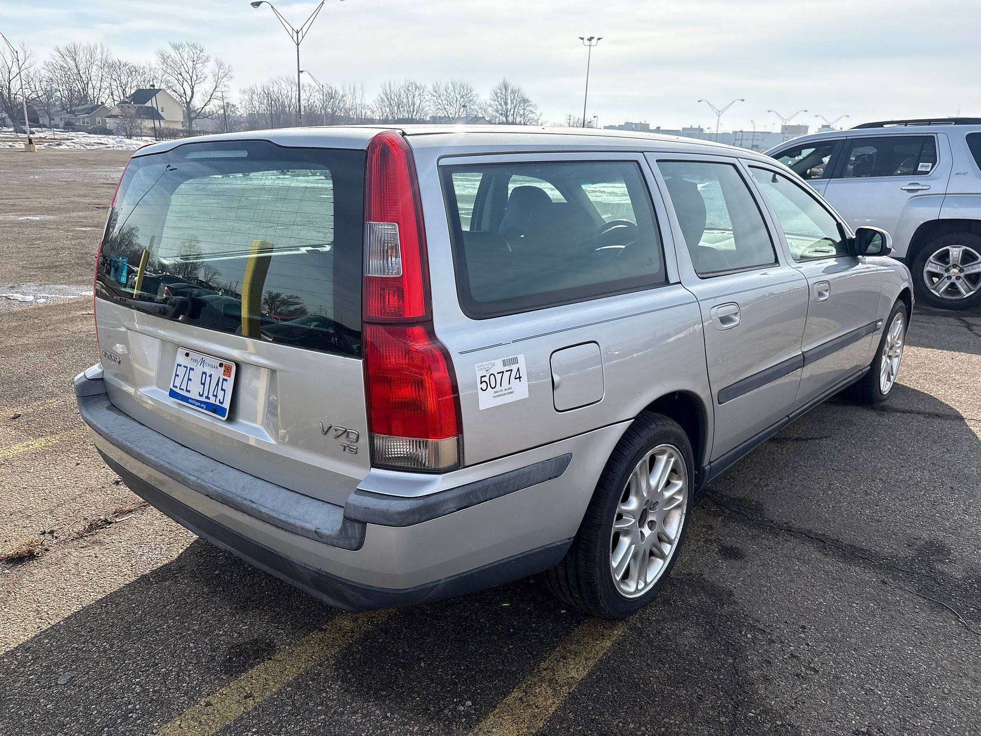 2002 VOLVO V70 - Image 3