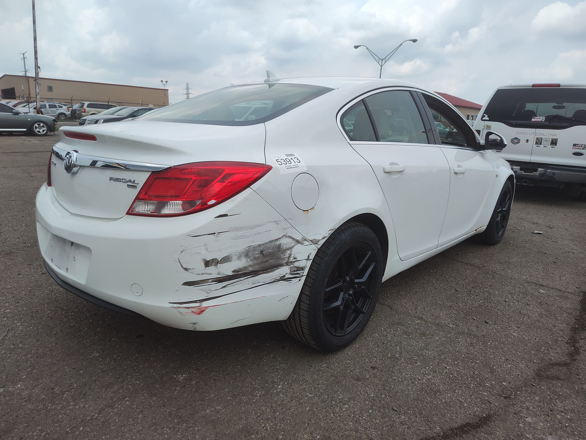 2011 BUICK REGAL - Image 3