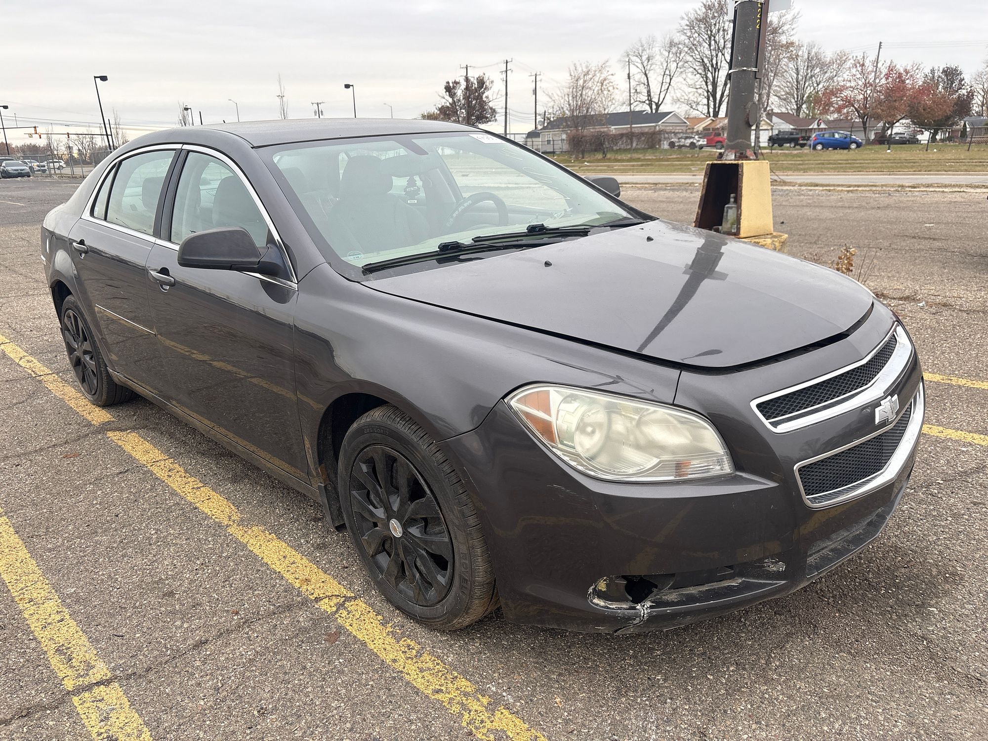 2010 CHEVROLET MALIBU - Image 2