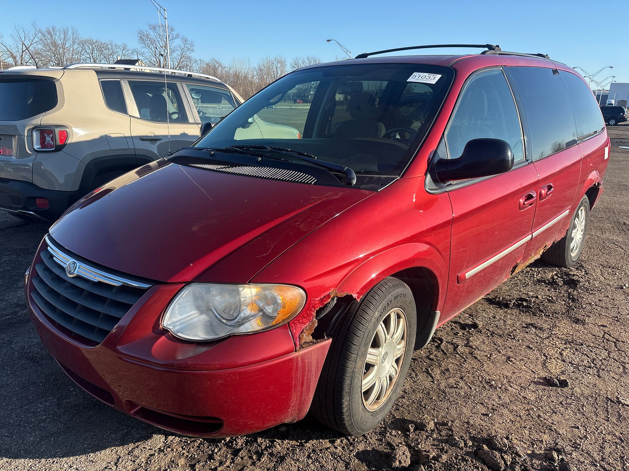 2007 CHRYSLER TOWN COUNTRY - Image 1