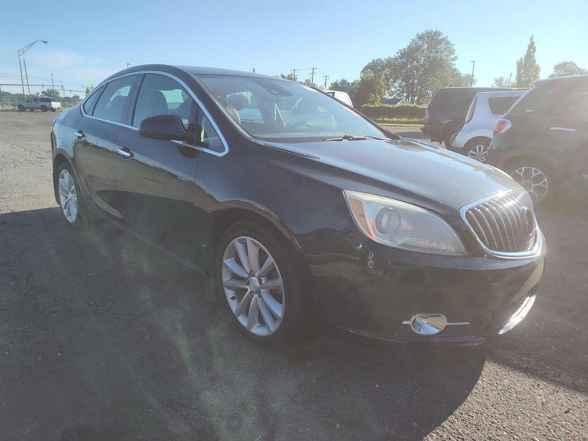 2014 BUICK VERANO - Image 2